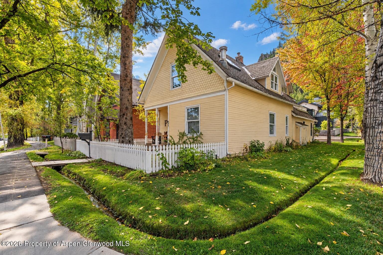 633 W Main Street