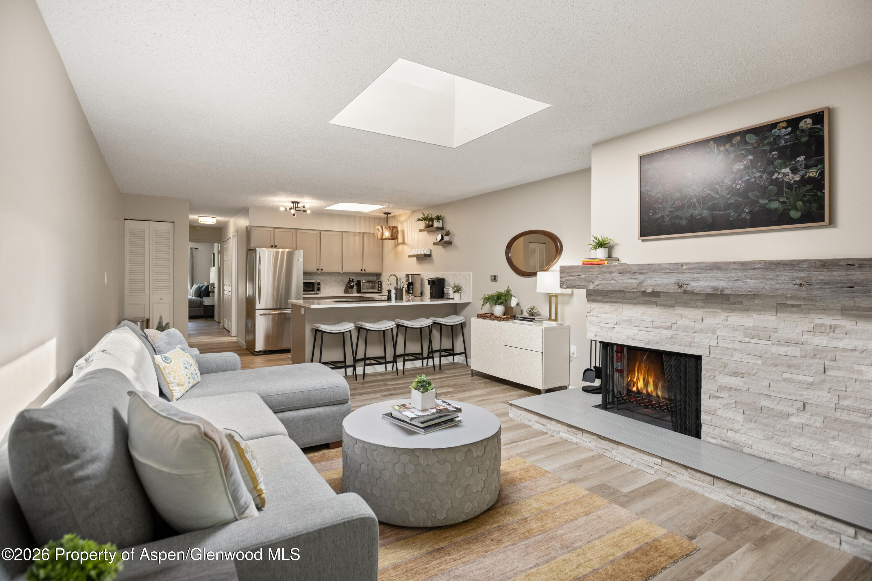 100 E Dean Street 3d