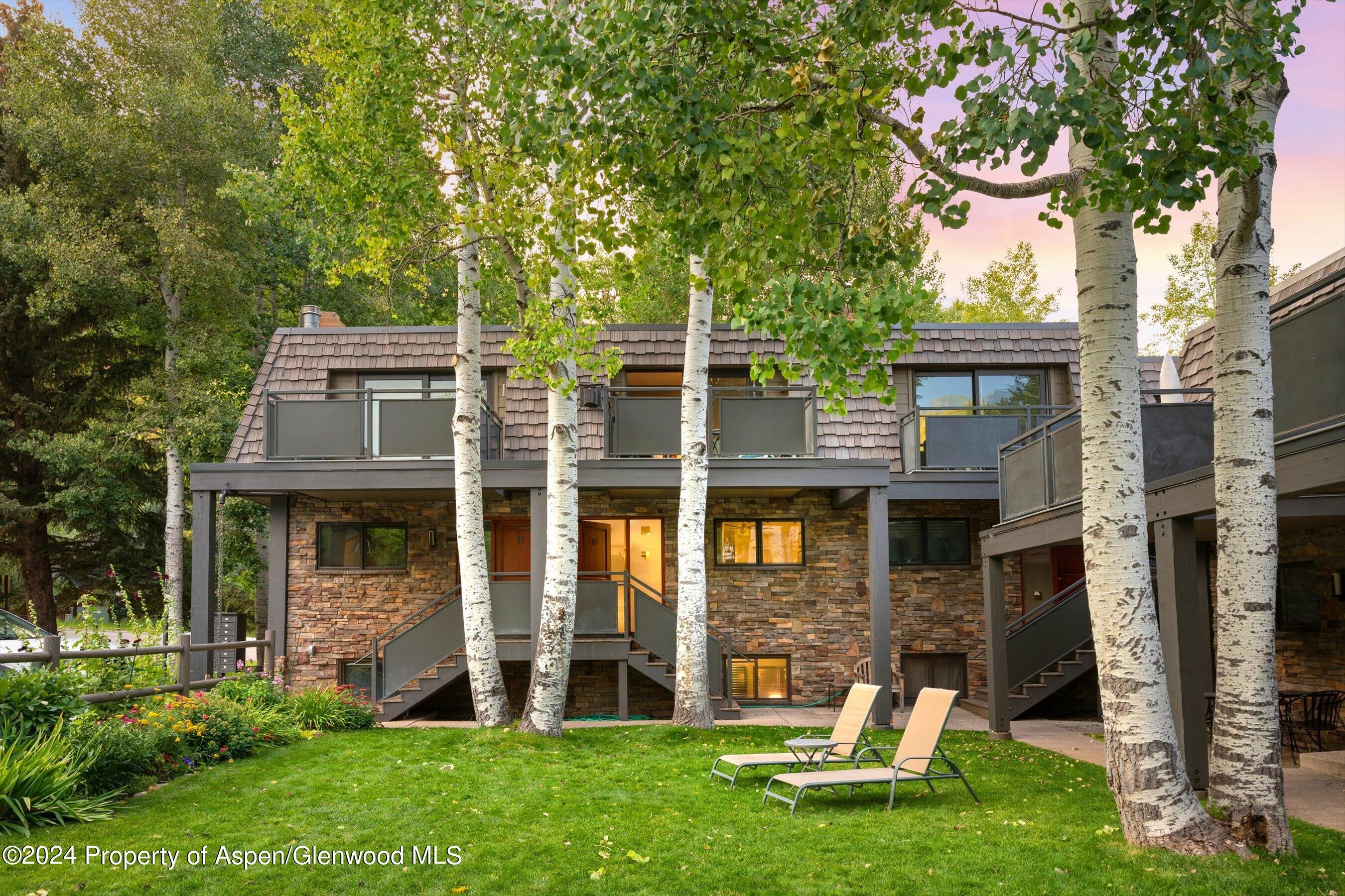 124 E Durant Avenue Unit 10