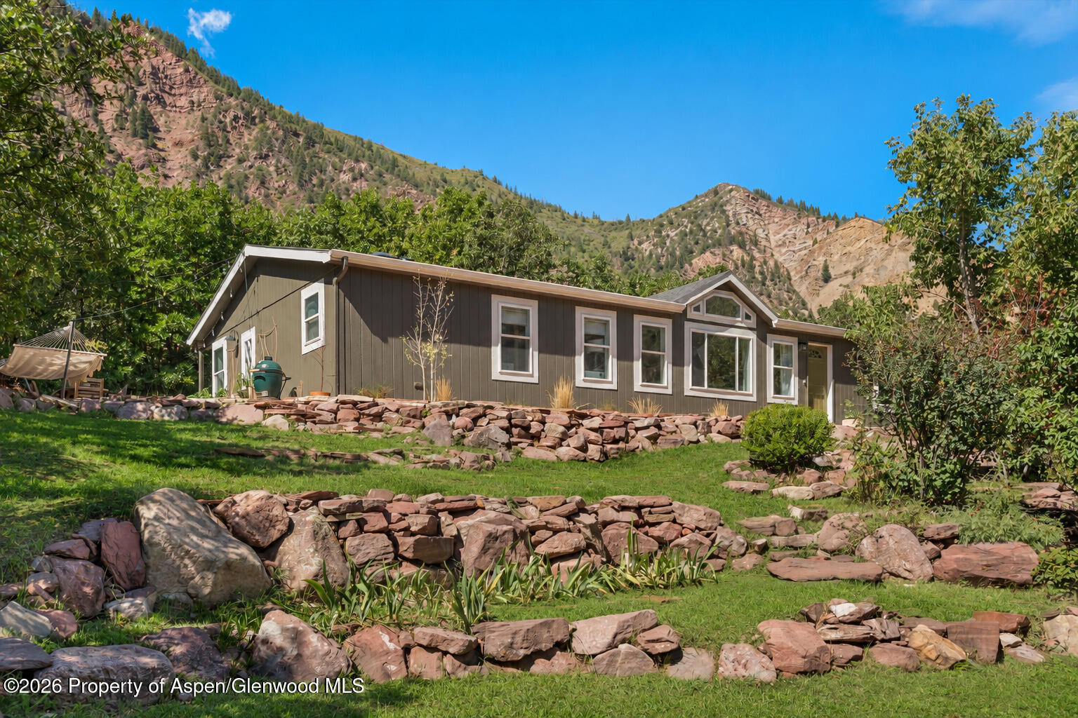 8 Arapahoe Lane