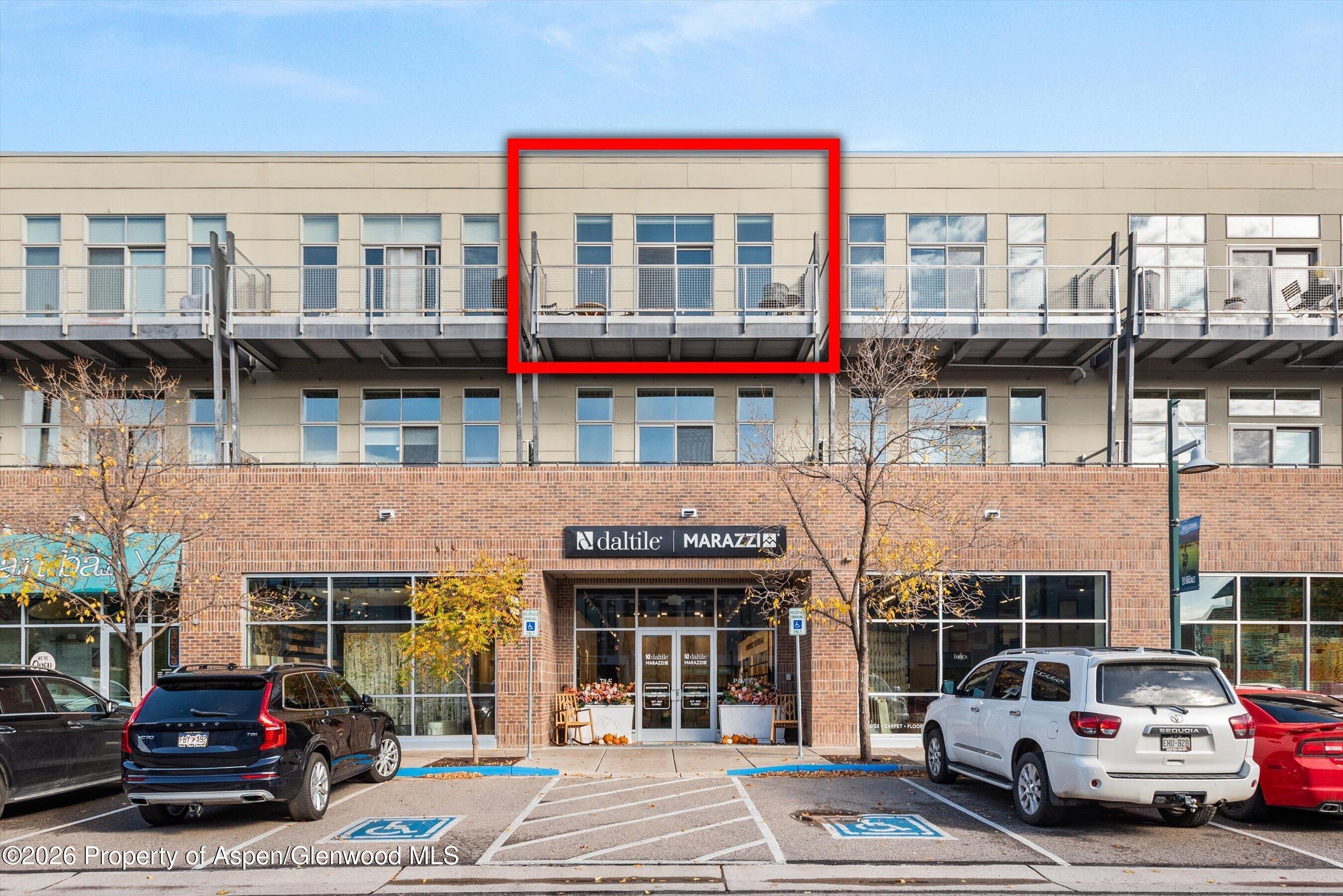 361 Robinson Street 332