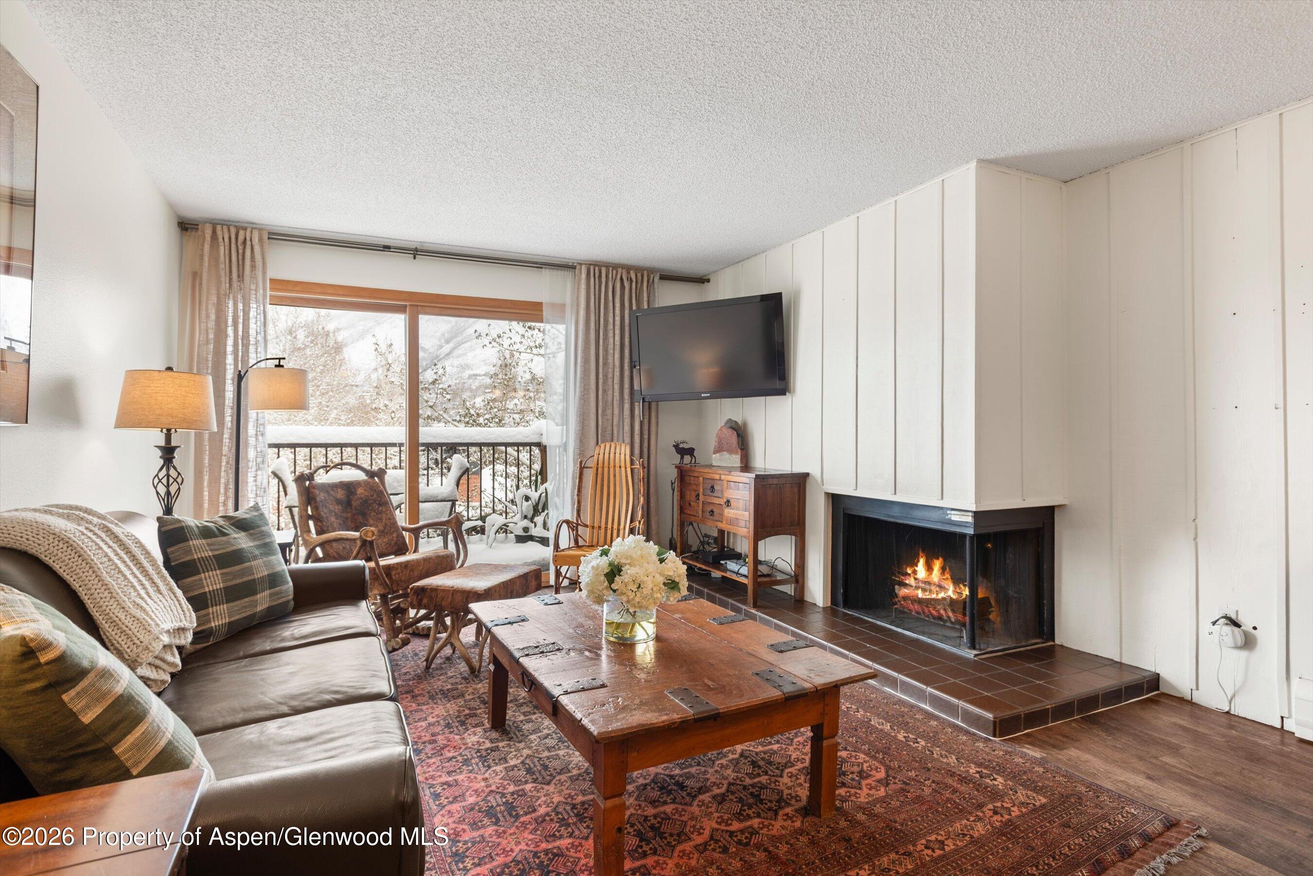 205 E Durant Avenue 3 G