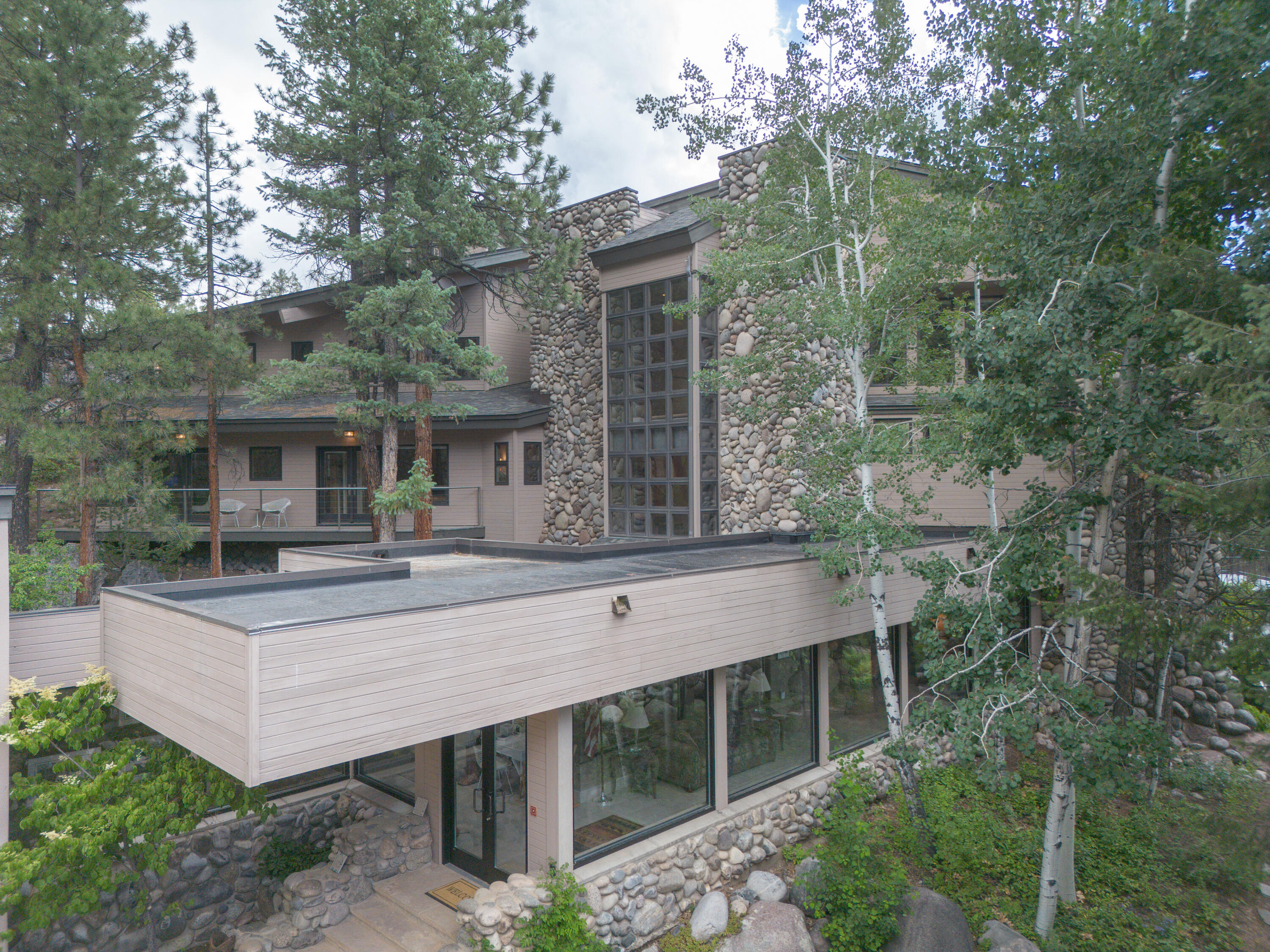 163 Peregrine Drive