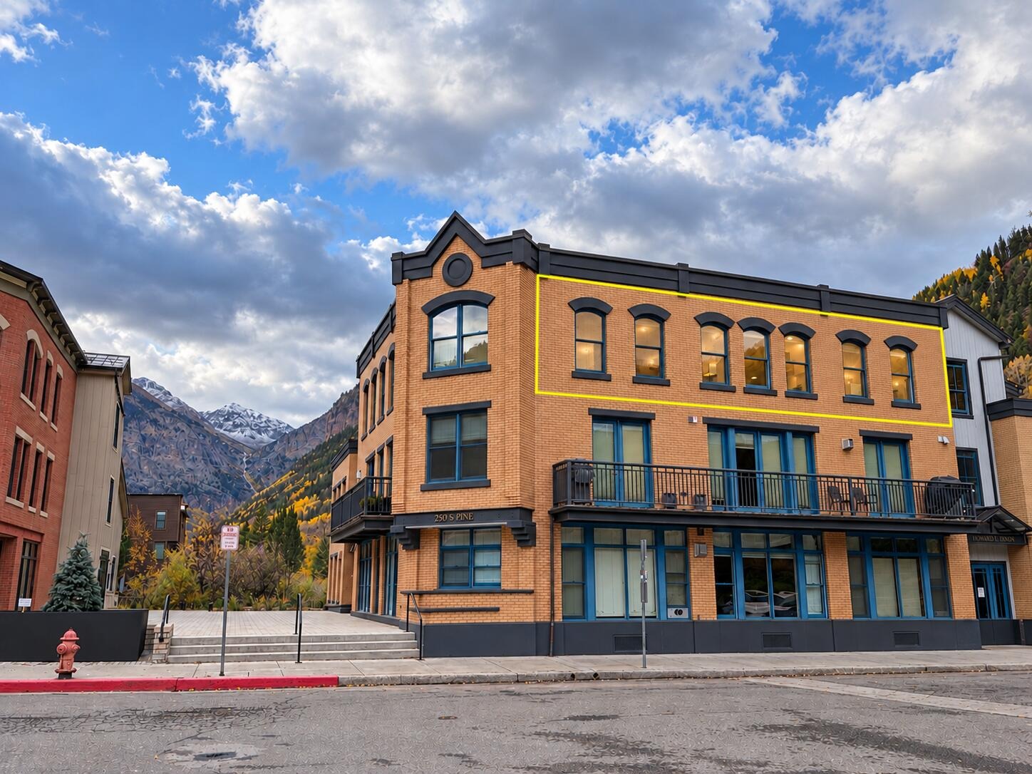250 S Pine Street 303s