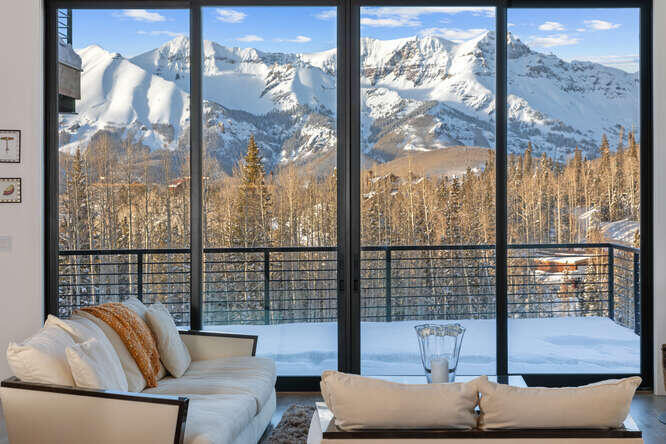 162 San Joaquin Road, Chalet 5