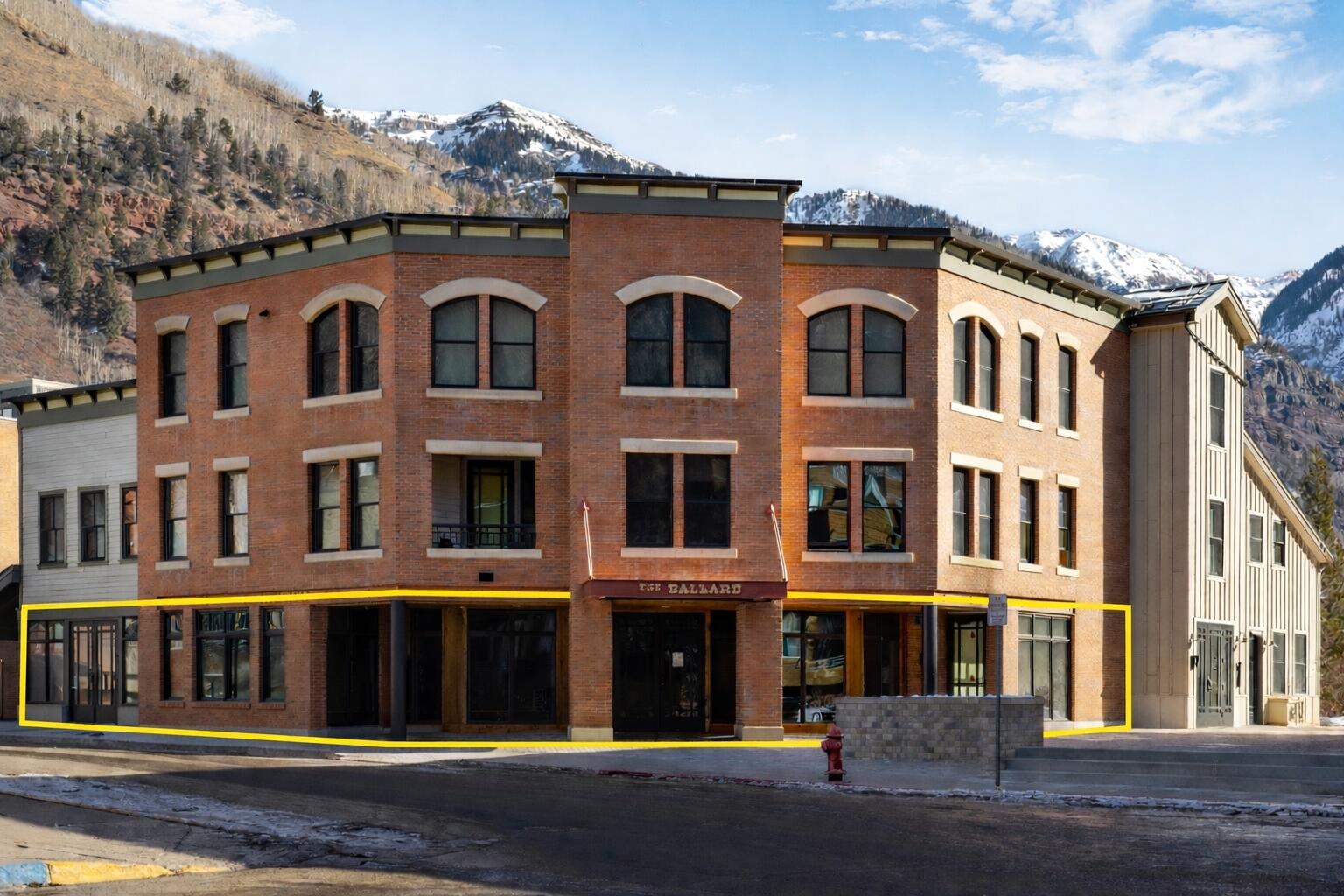230 S Pine Street CR-101 & 102