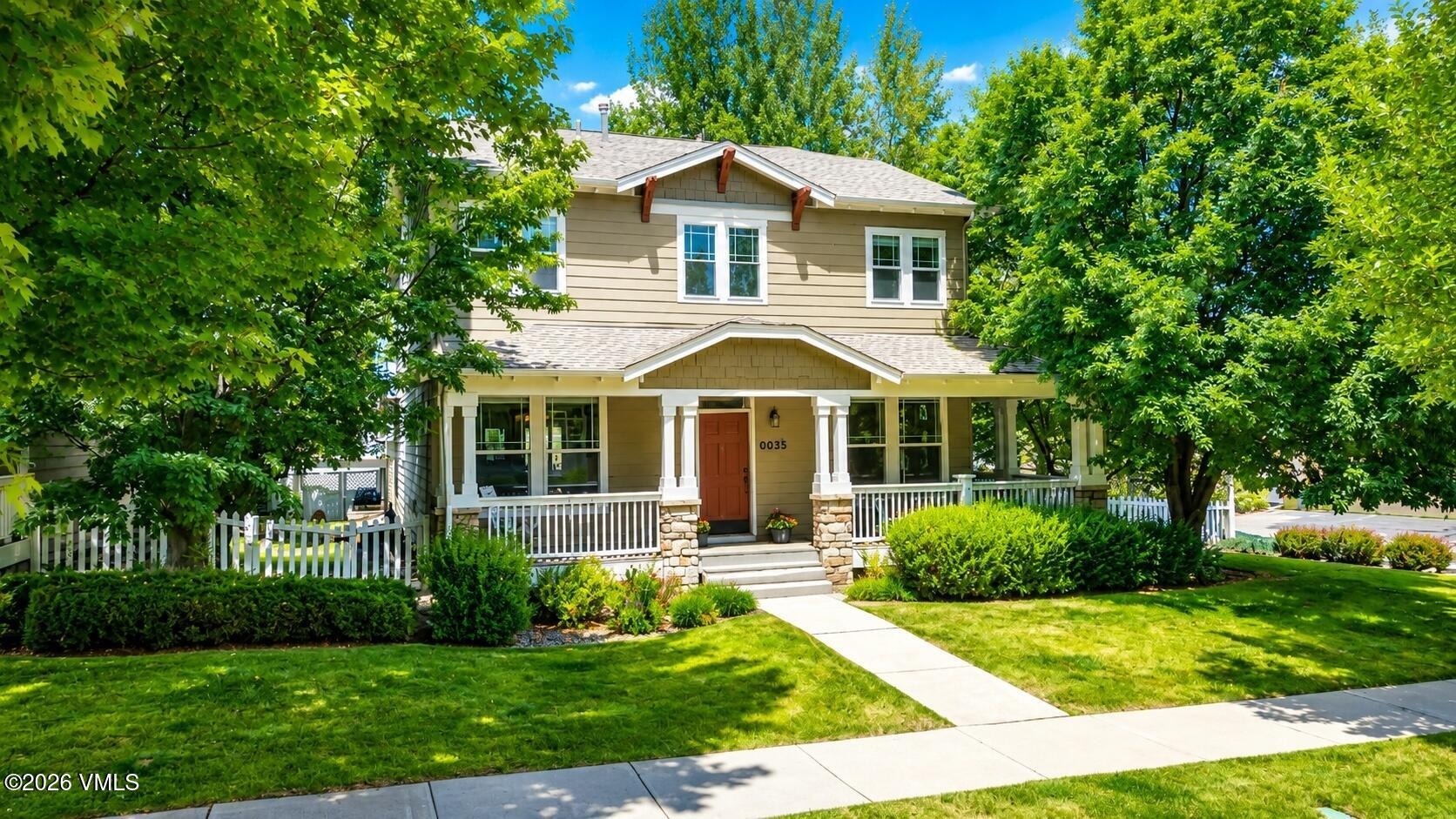 35 Beecher Street