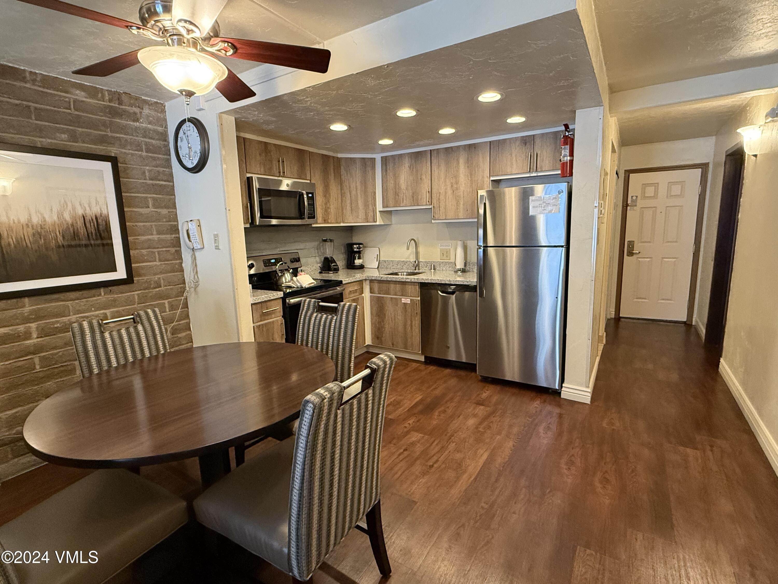 1020 Vail View 1215-3