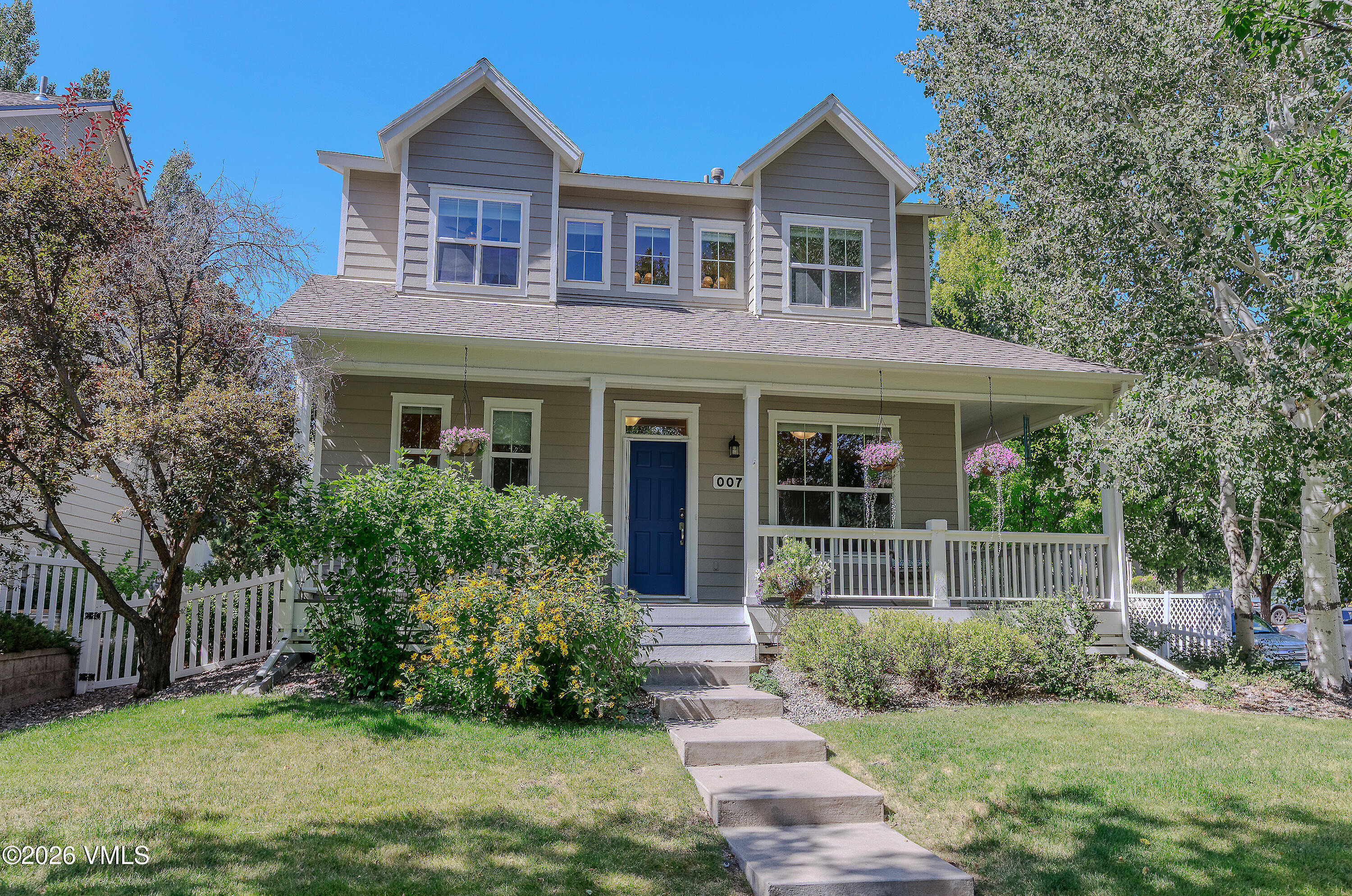 72 Longview Avenue