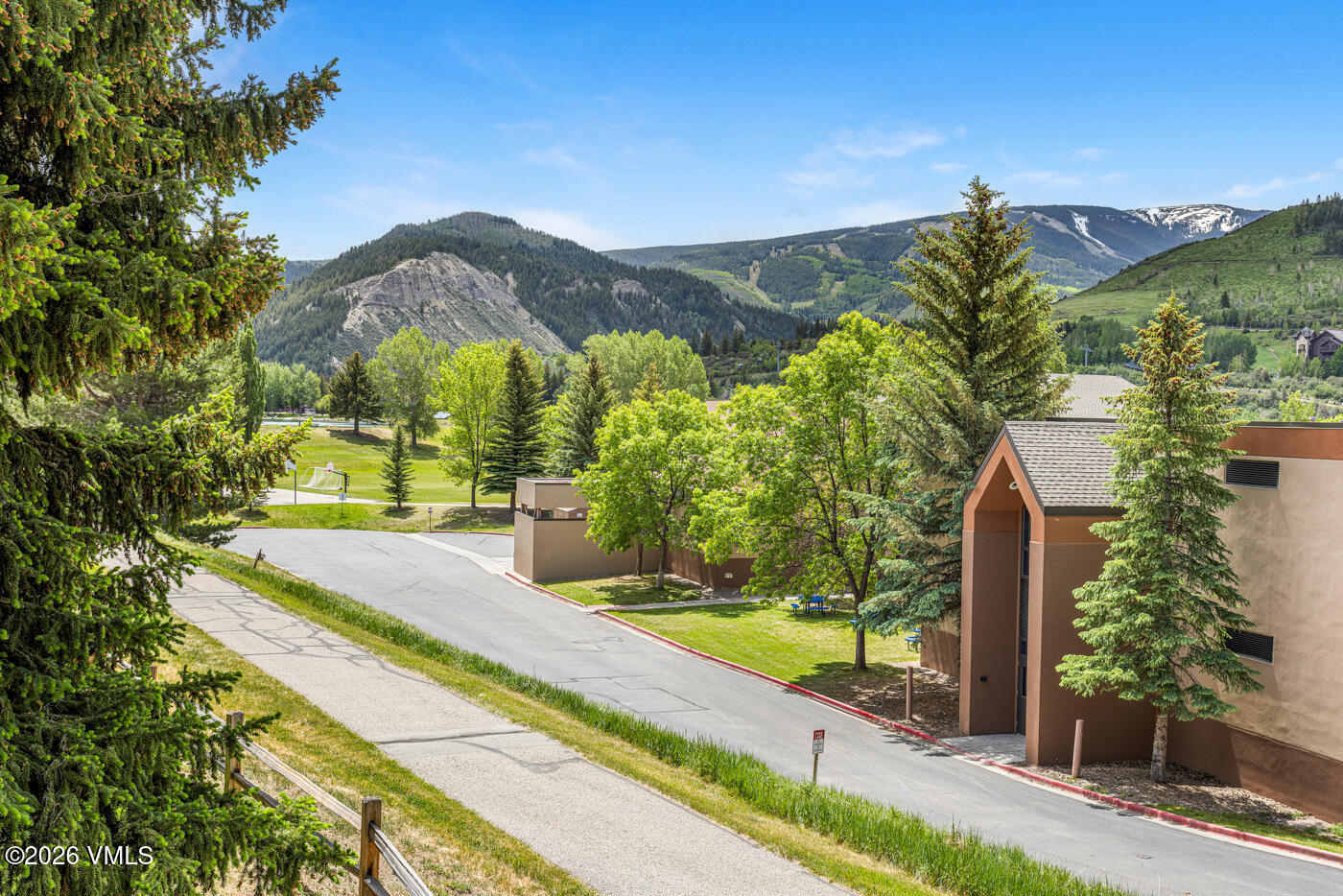 816 W Beaver Creek Boulevard A-4