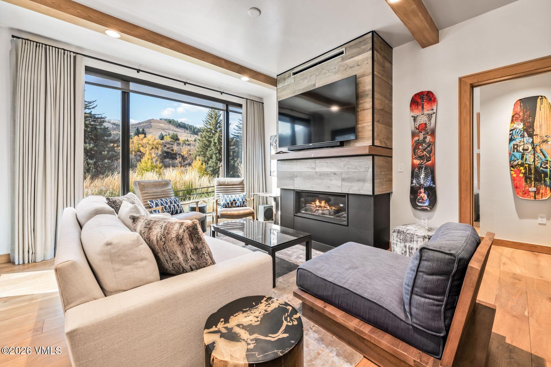 1 Waterfront Way 104