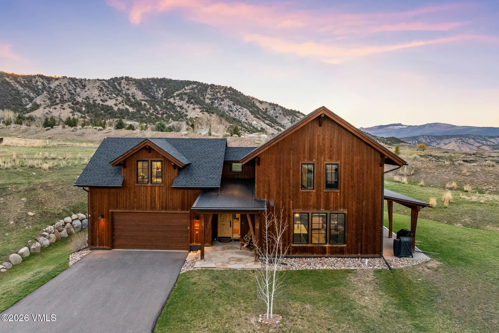 481 Hunters View Lane