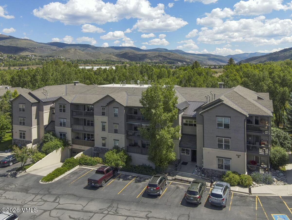 40 River Pines Court B102