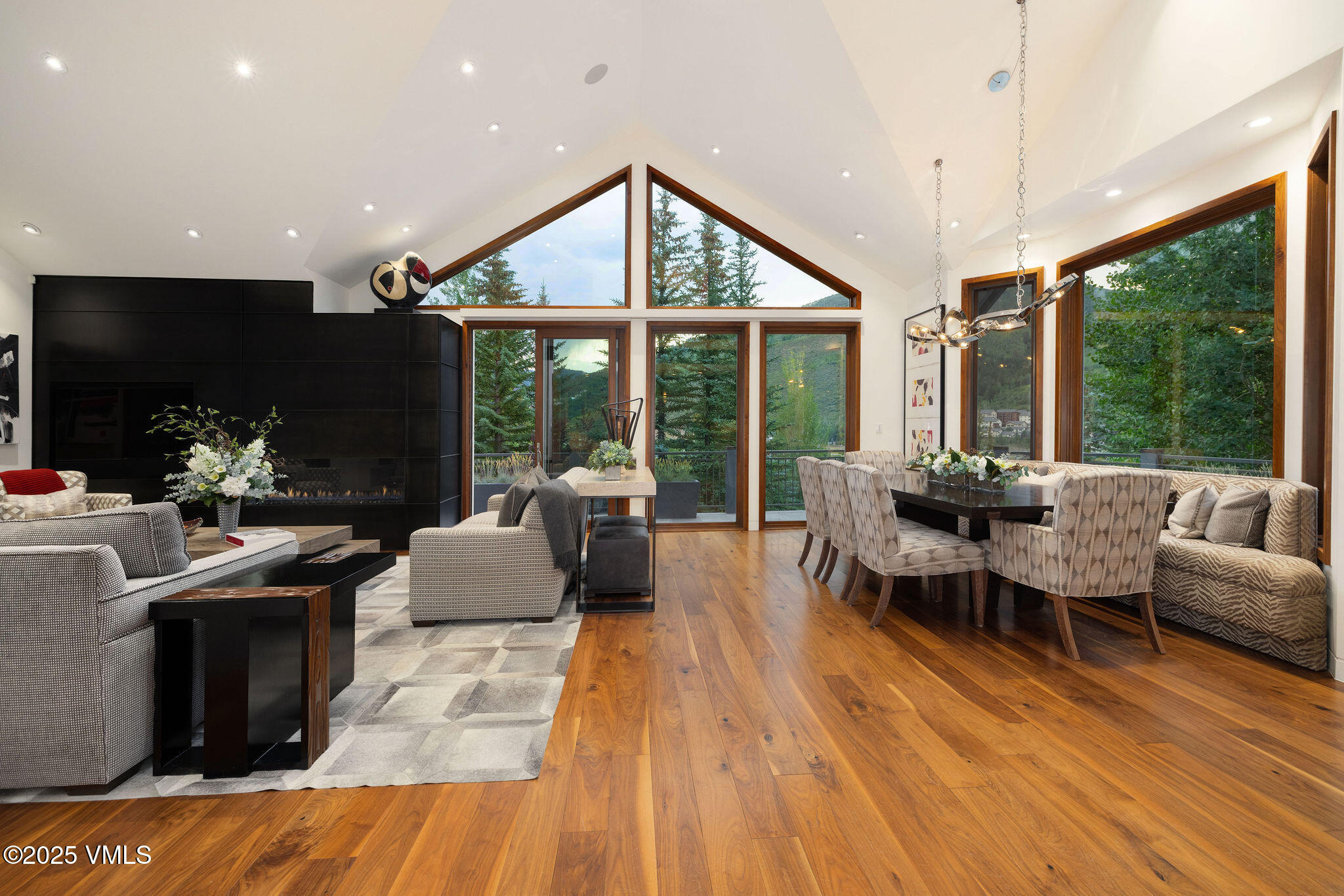 126 Forest Road W
