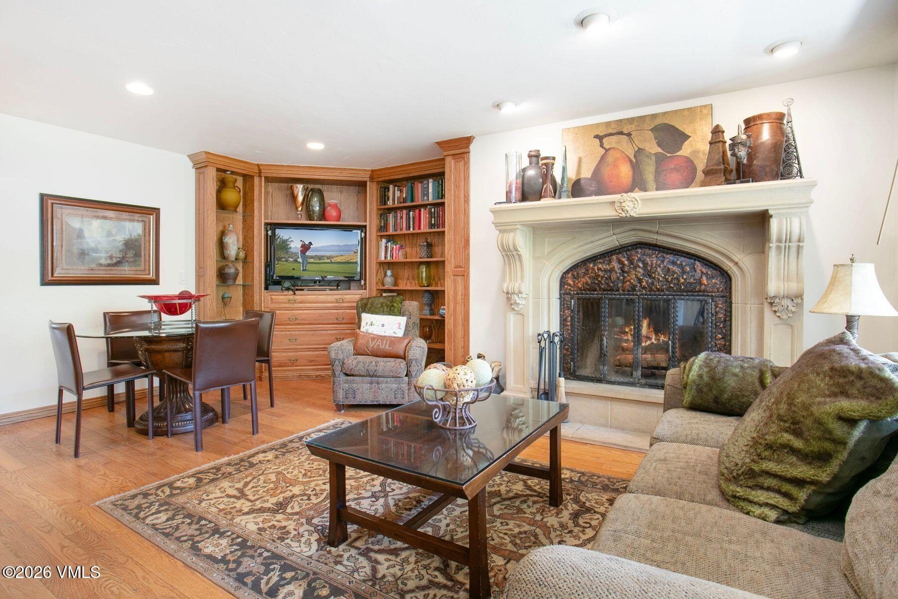 131 W Meadow Drive # 202