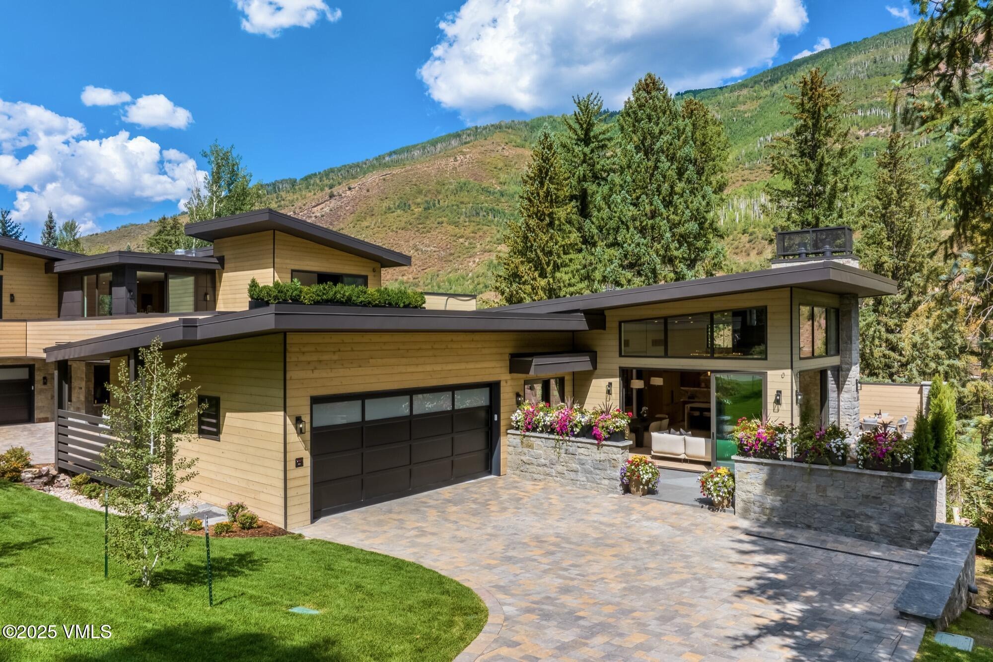 1489 Vail Valley Drive