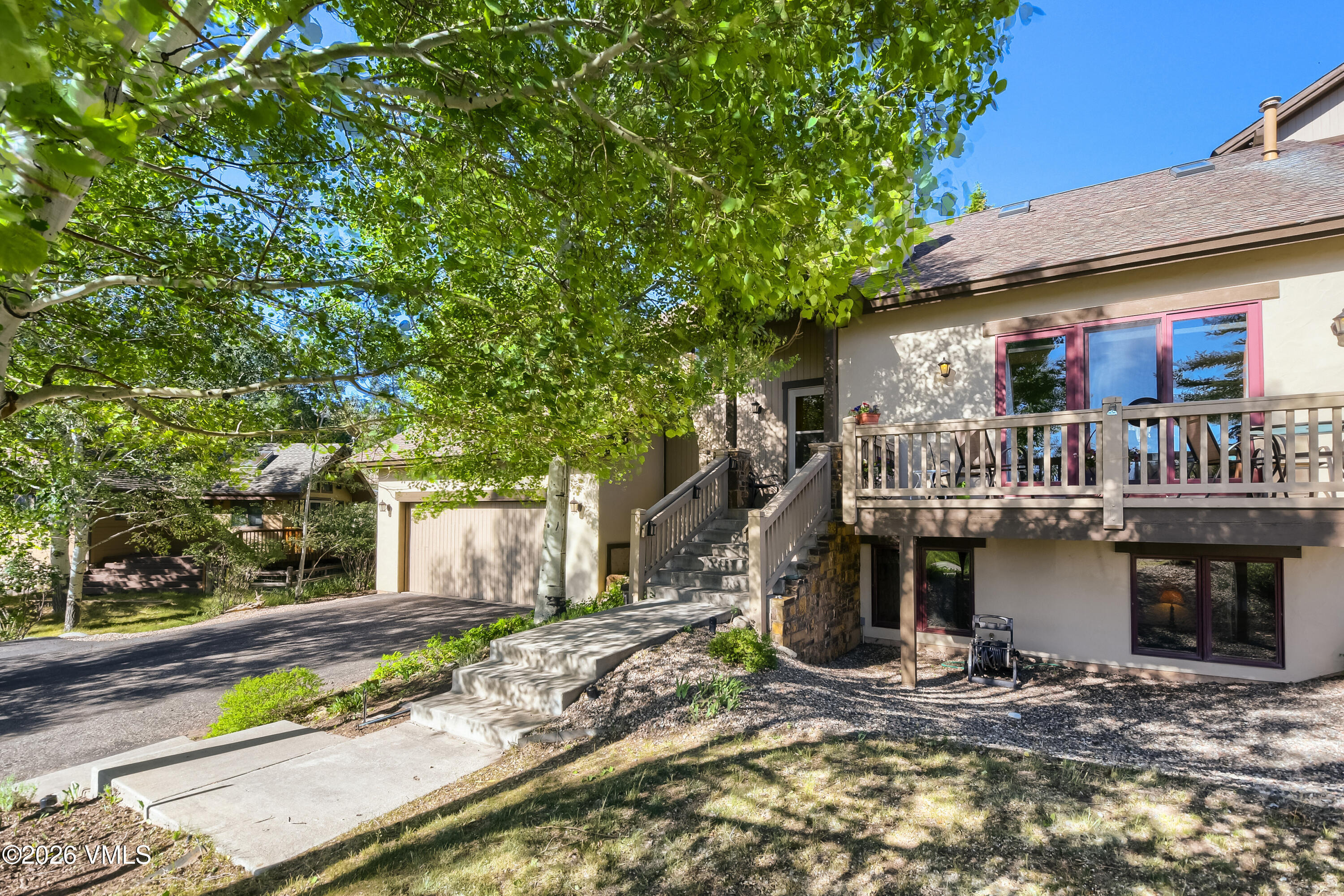 2350 Saddle Ridge