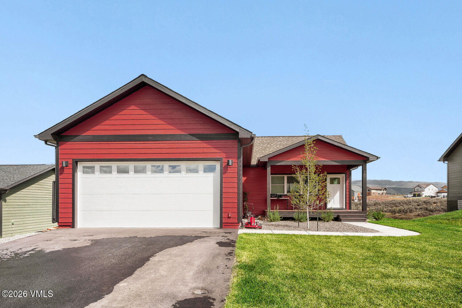 465 Blackhawk Road