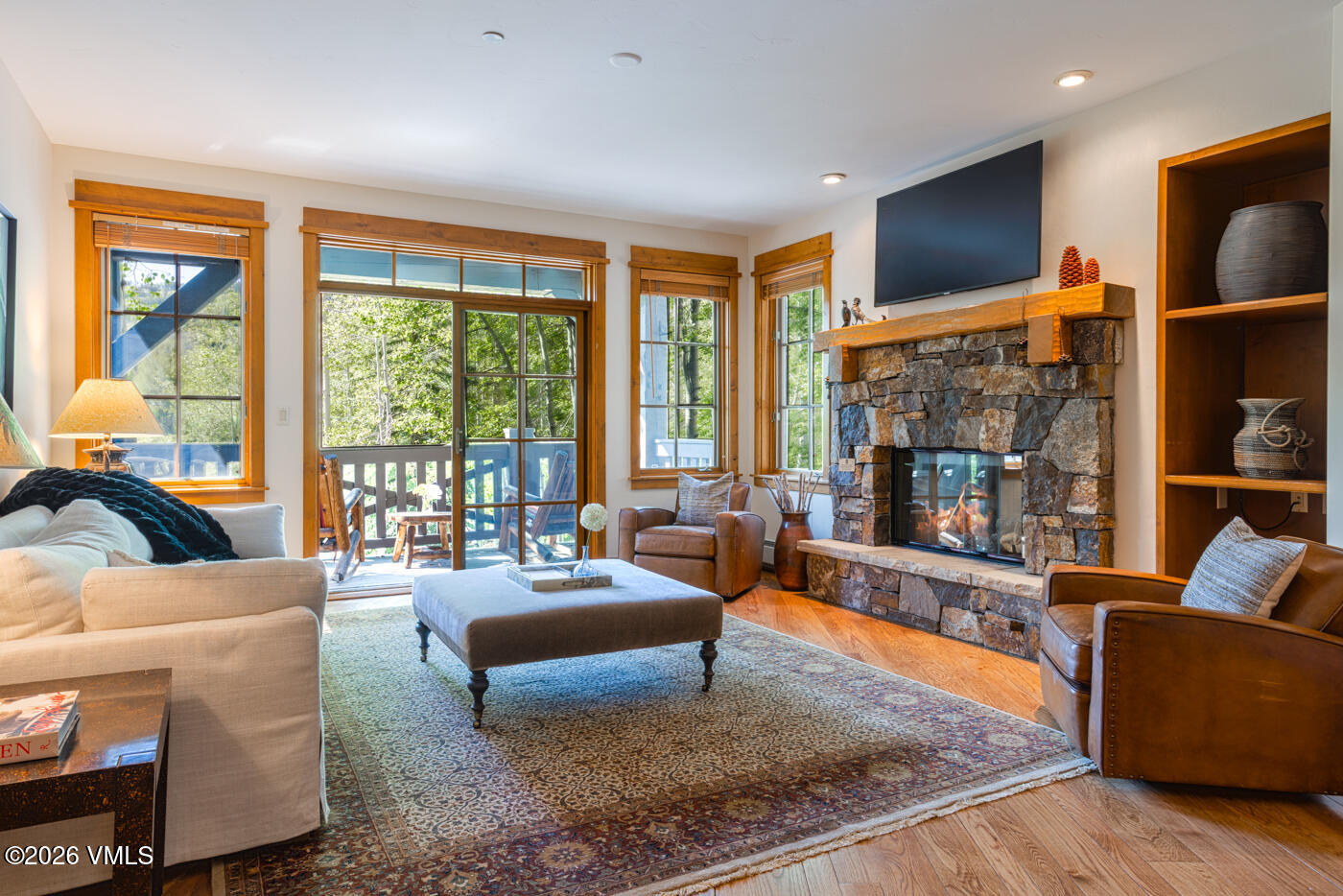1087 Bachelor Ridge Road 203