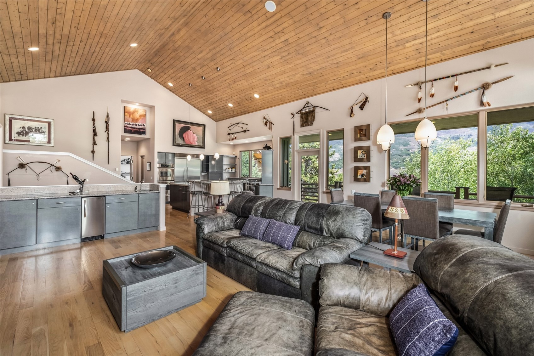 1744 Falcon Drive
