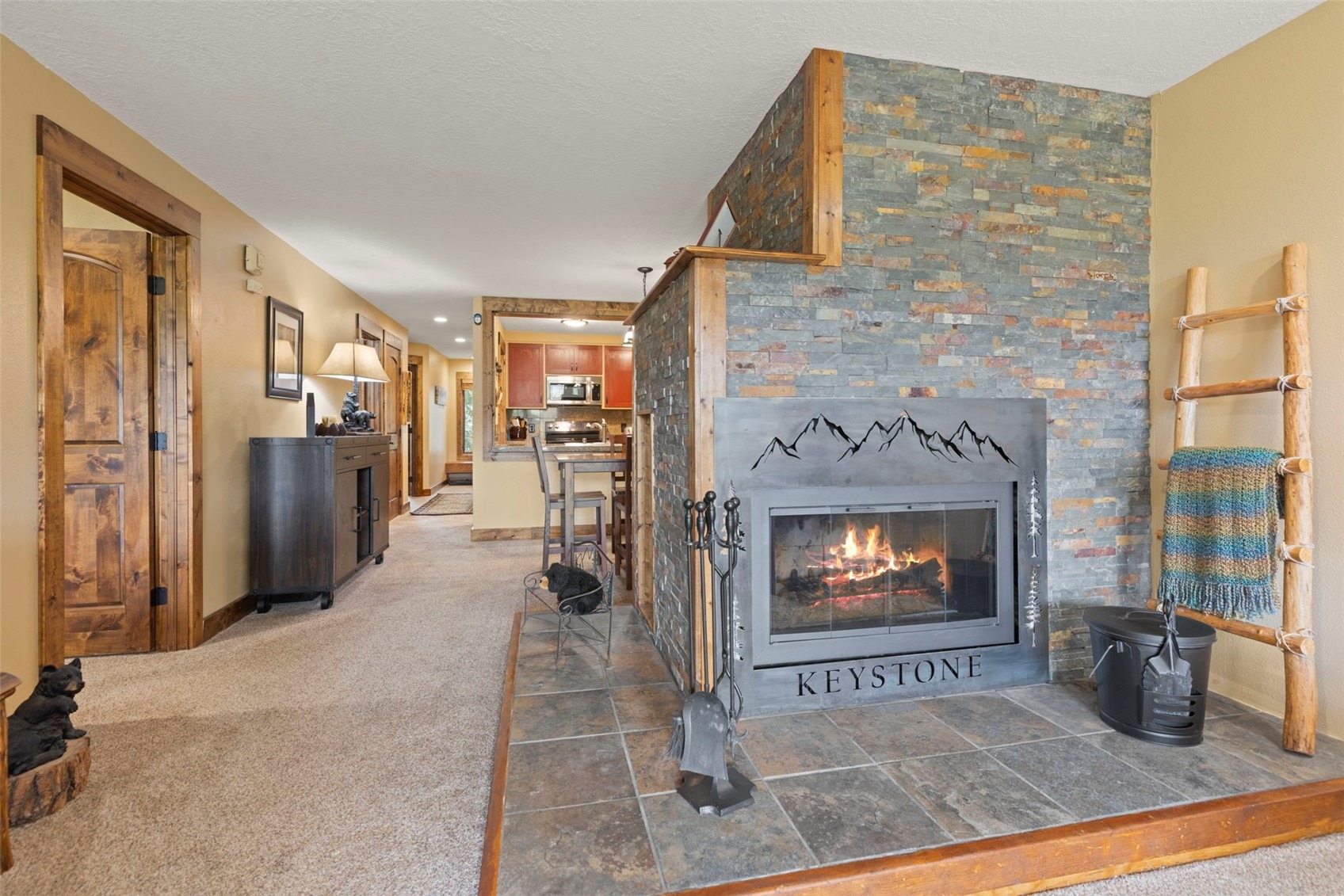 21680 Us Highway 6 2069