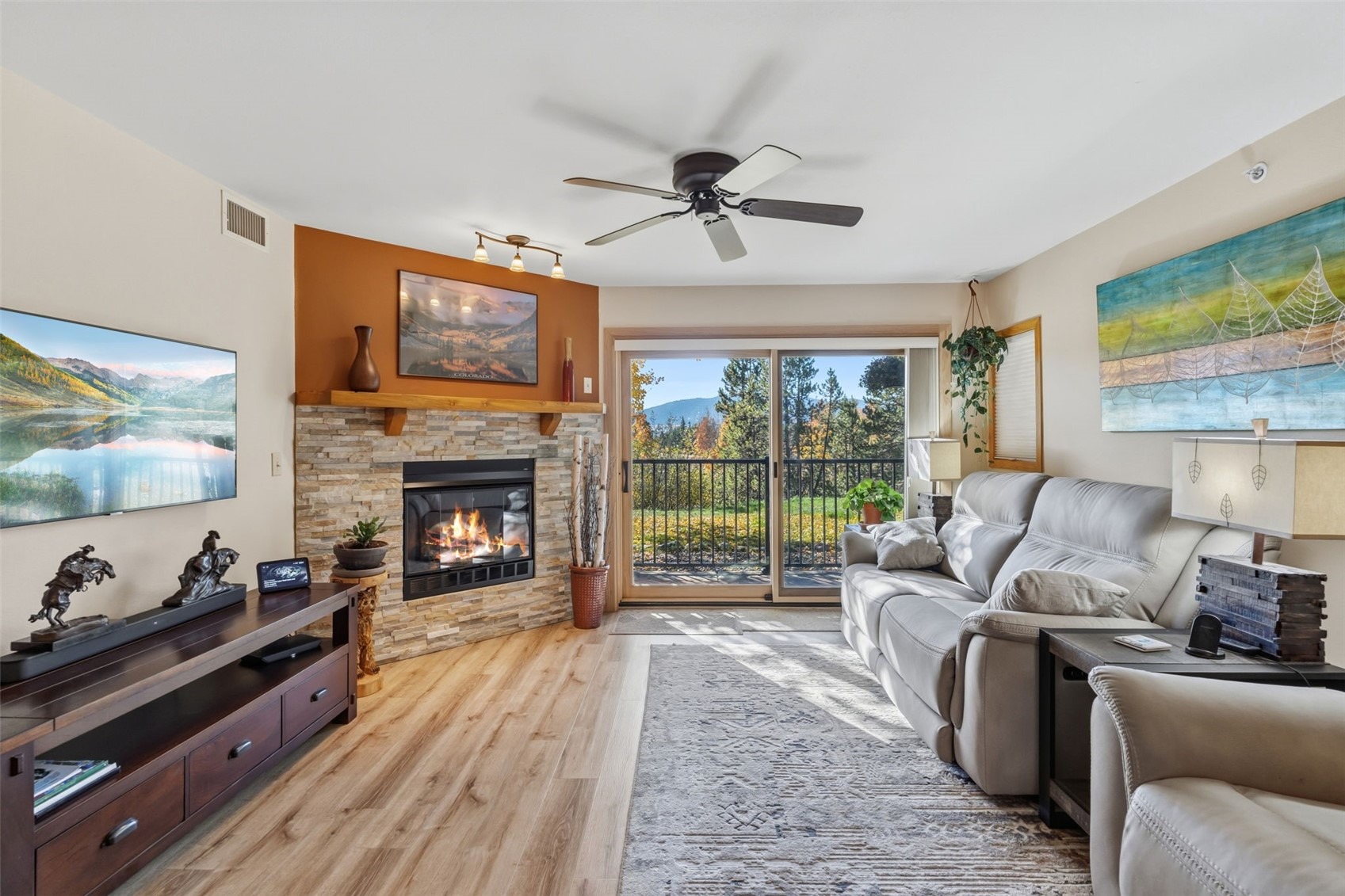 1610 Lakeview Terrace 102A