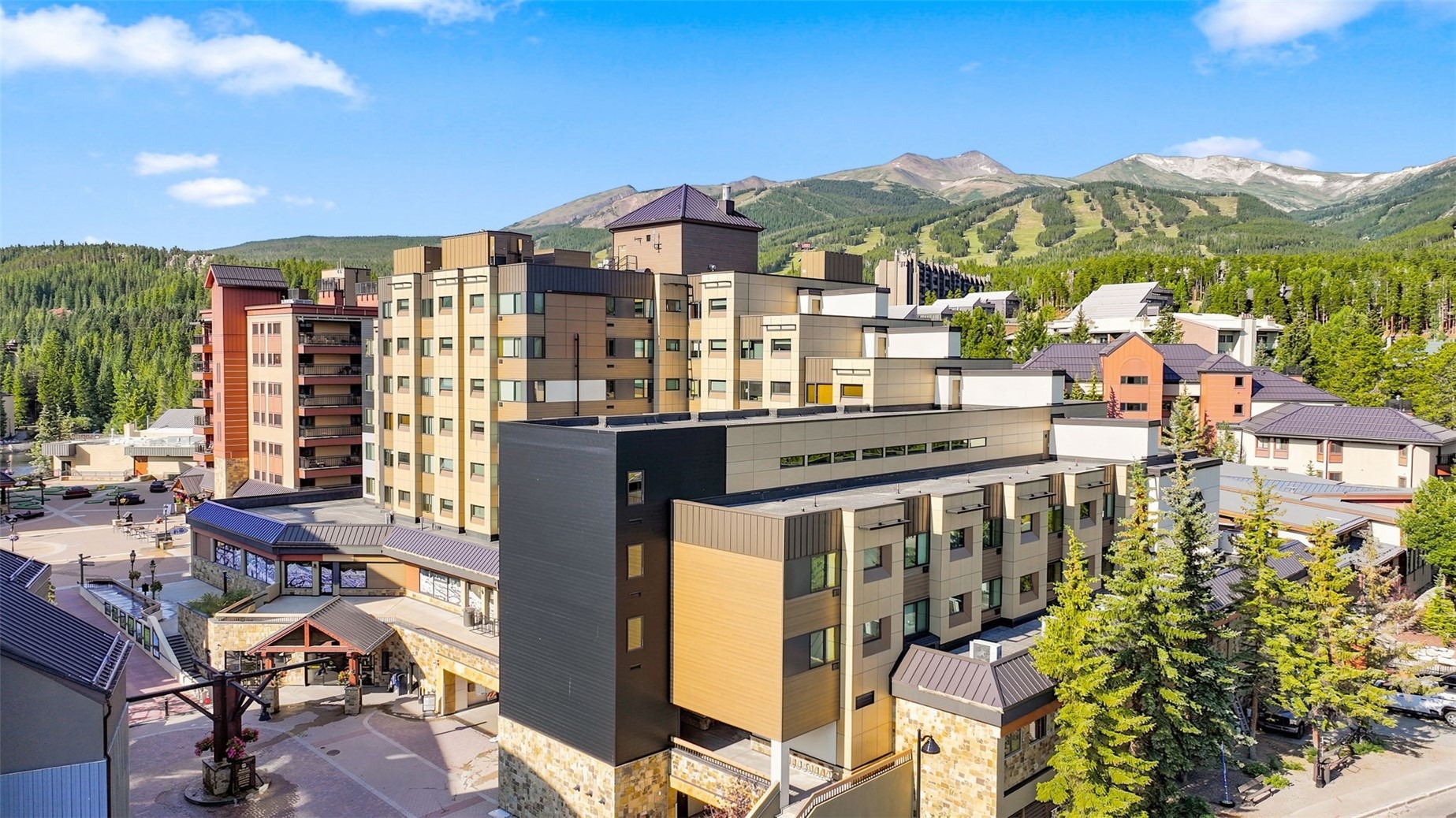 535 S Park Avenue 224