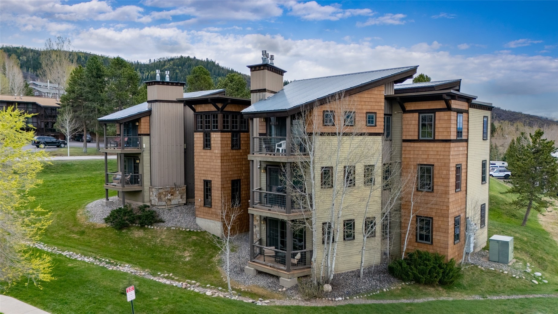 2955 Columbine Drive 10
