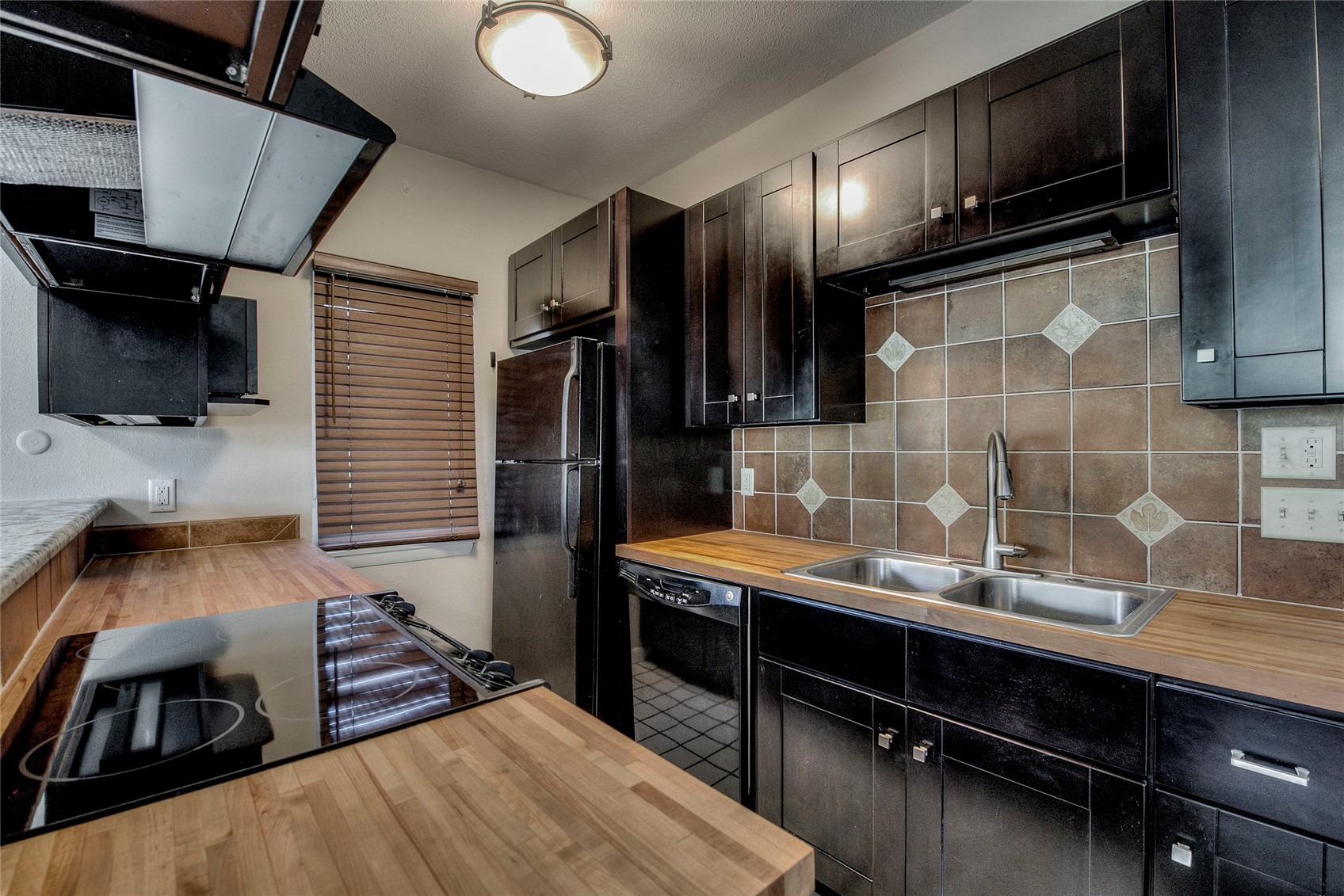 36 Cove Boulevard G1