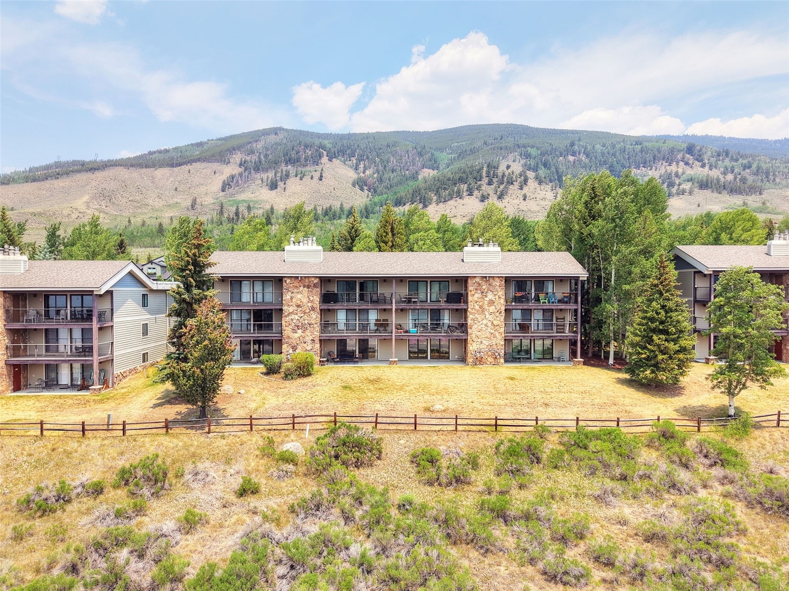 32 Corinthian Circle 102