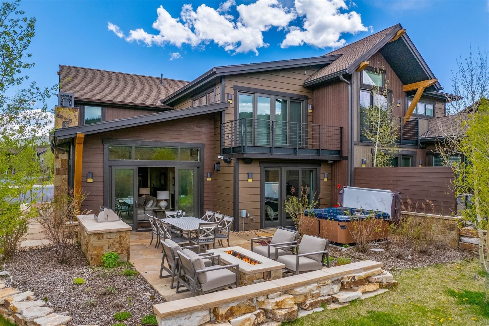 247 Shores Lane