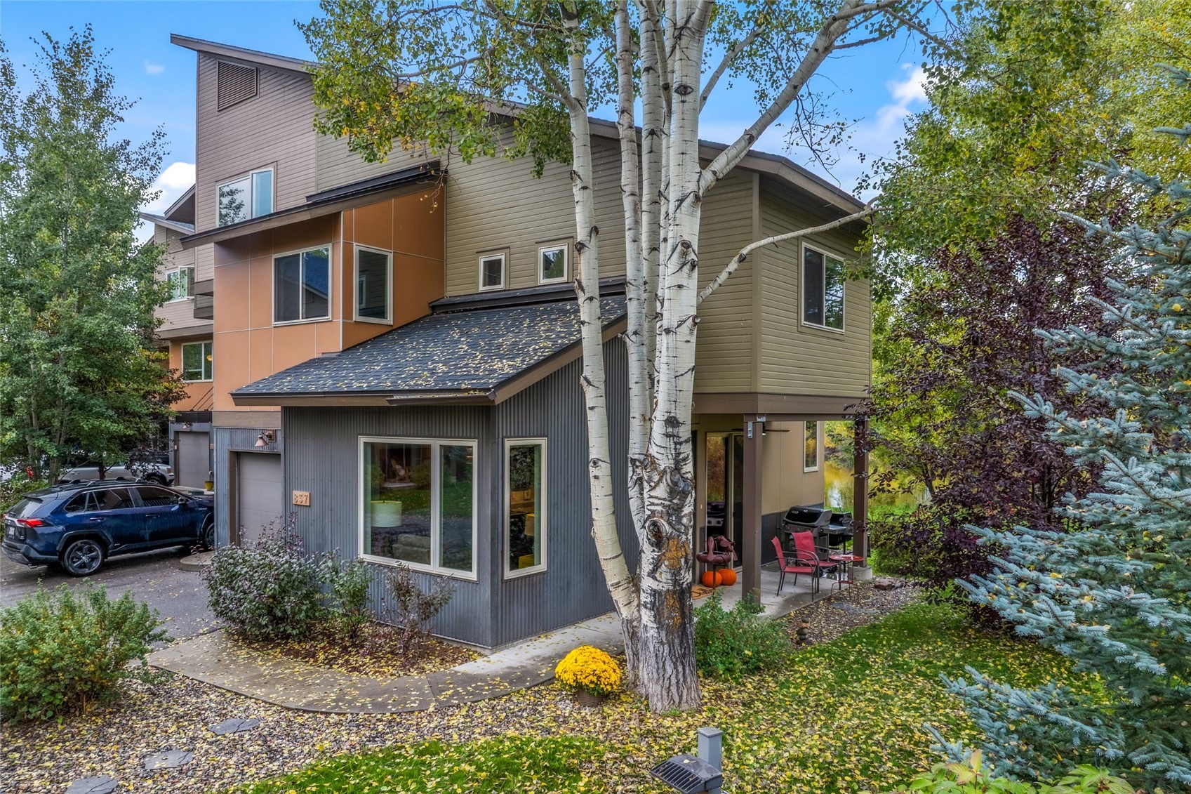 837 Weiss Circle 1