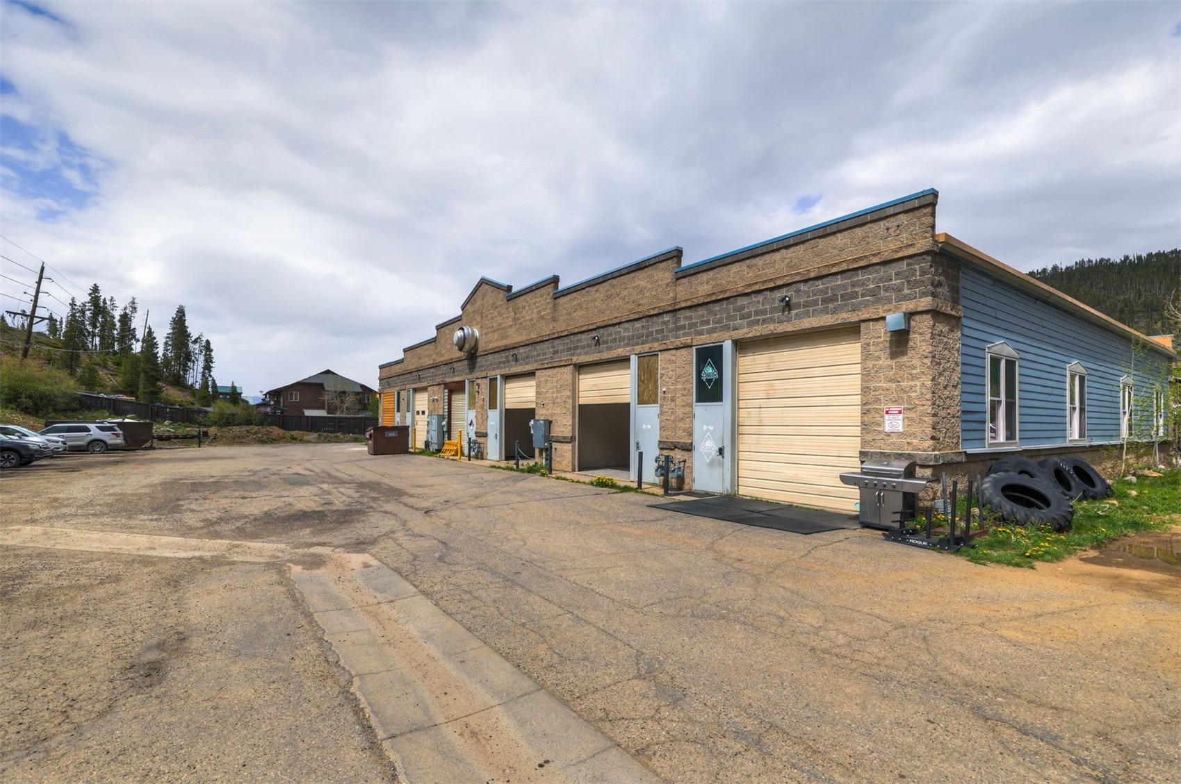 1805 Airport Road B2