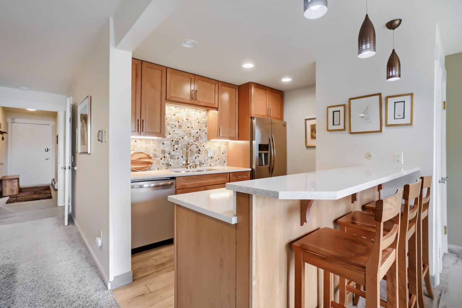 160 E La Bonte Street 201