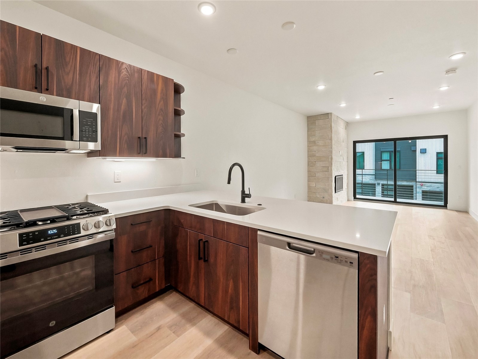 740 Blue River Parkway E10