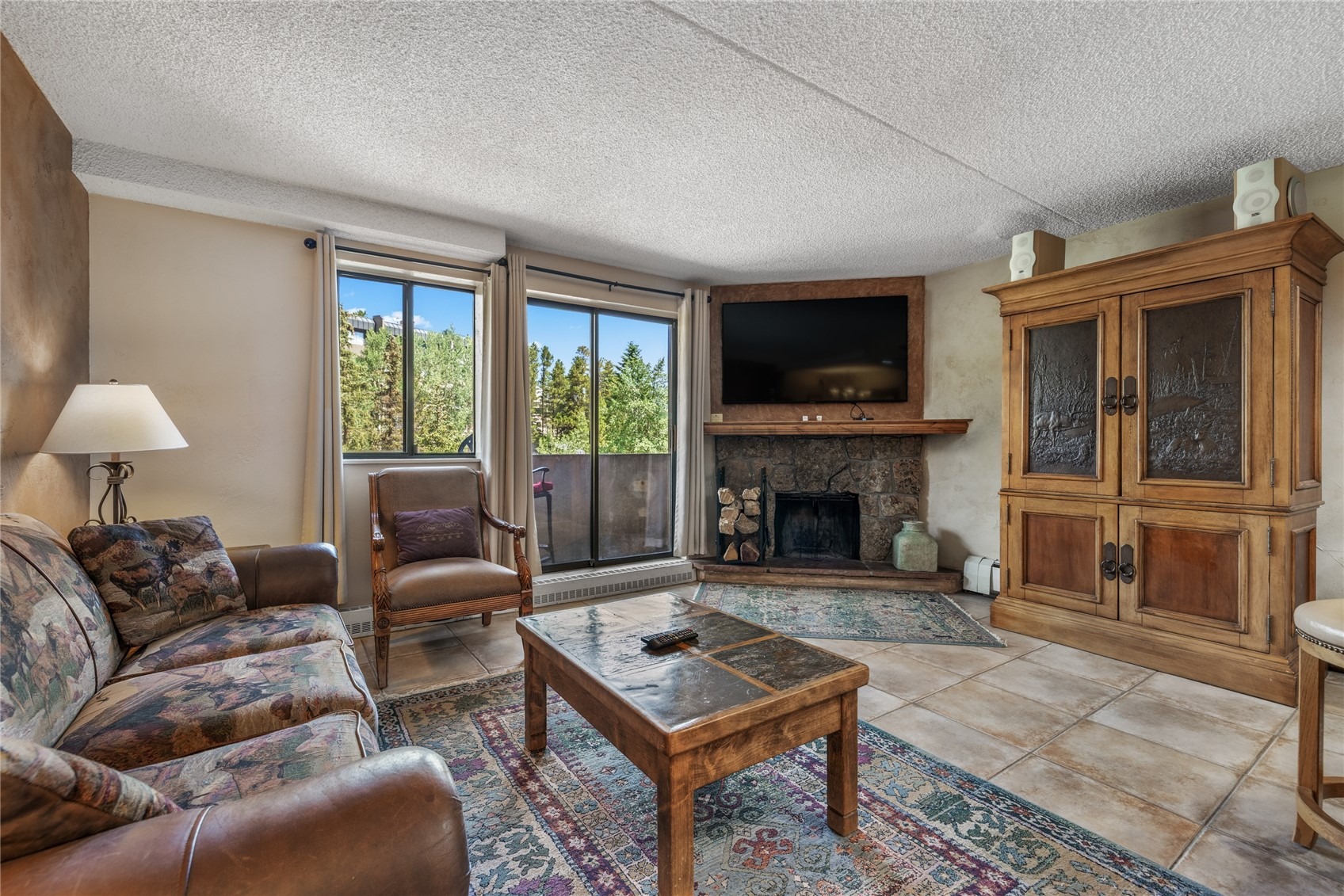 611 Village Road 23180