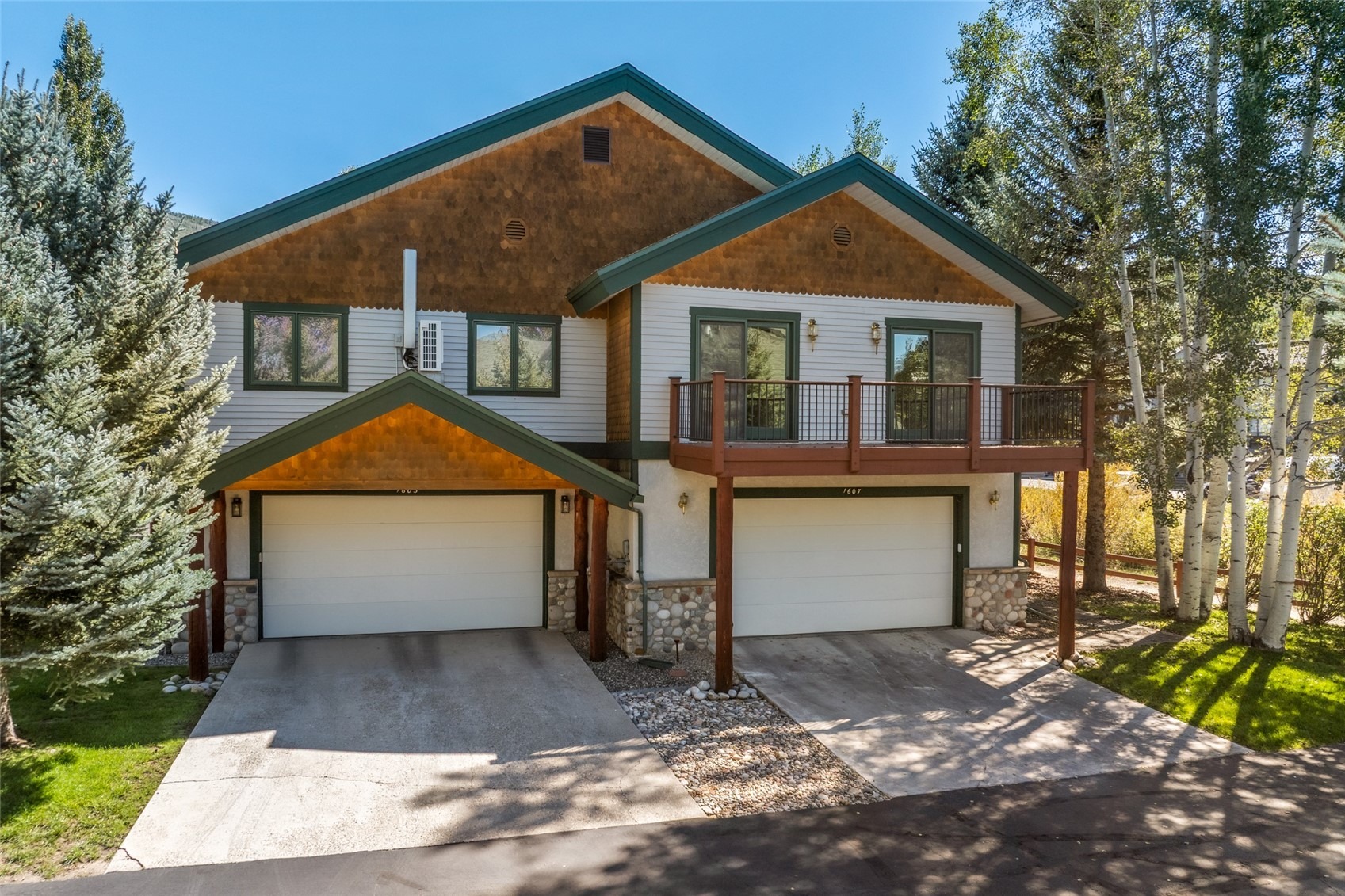 1607 Thistlebrook Lane 1607