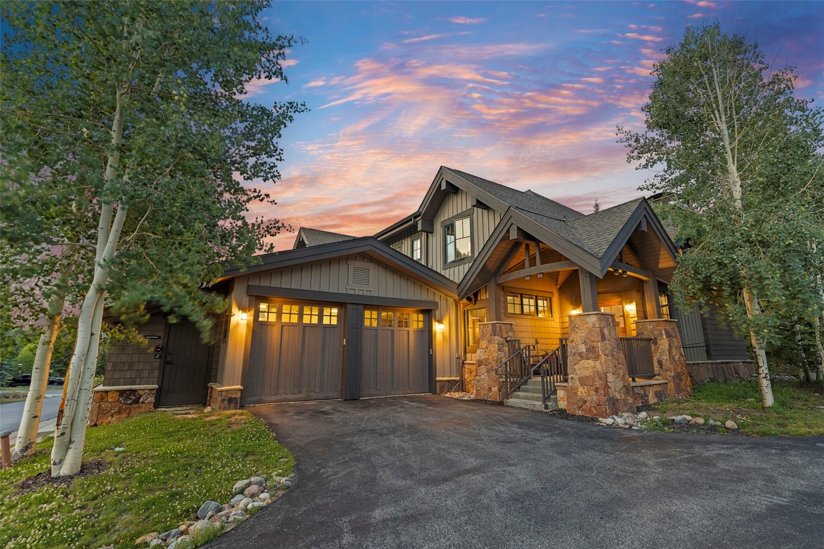 63 Mountain Thunder Drive 305