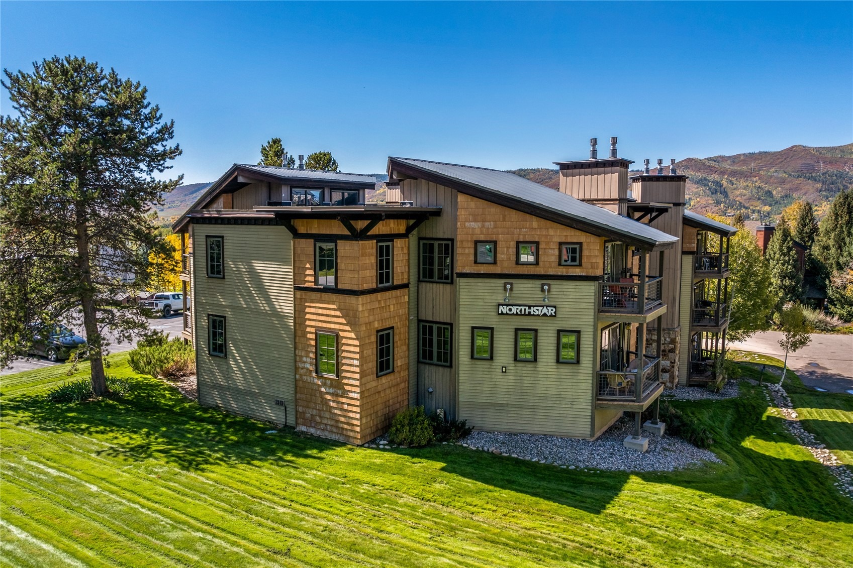 2955 Columbine Drive 212