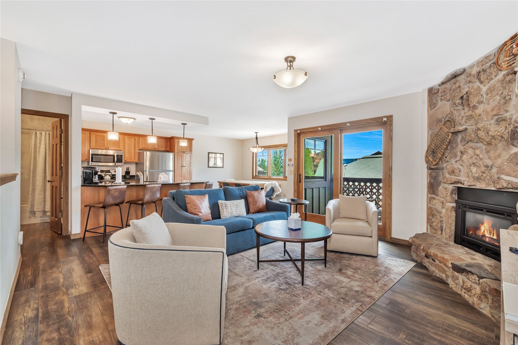 2305 Apres Ski WAY 221