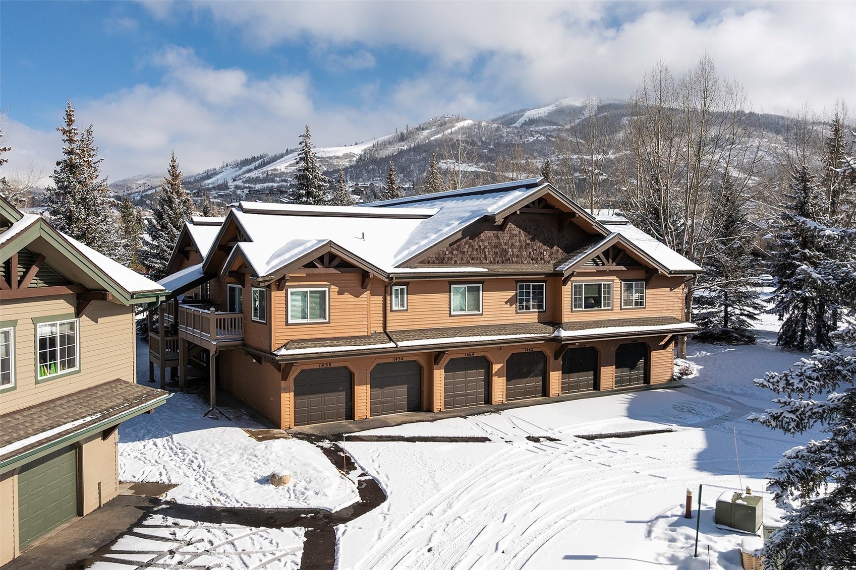 1462 Morgan Court 1605