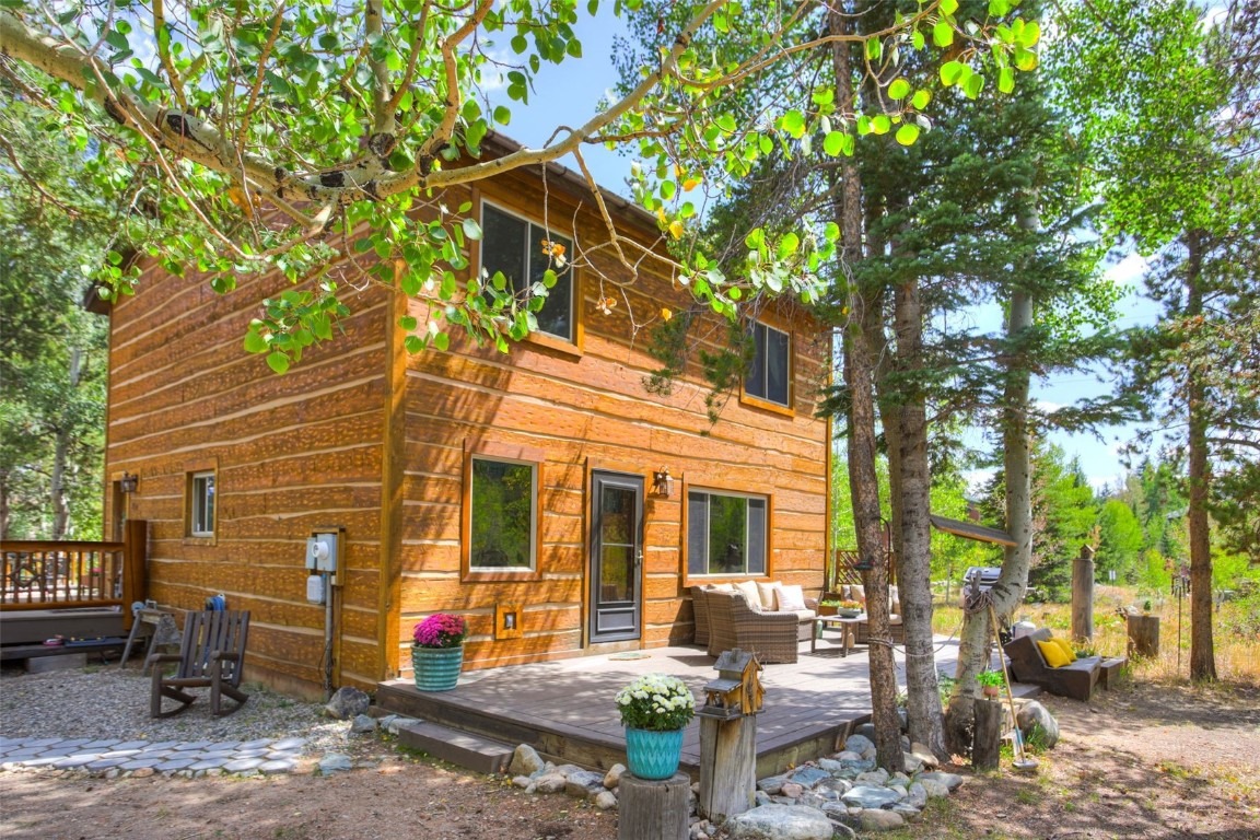 128 Willow Lane