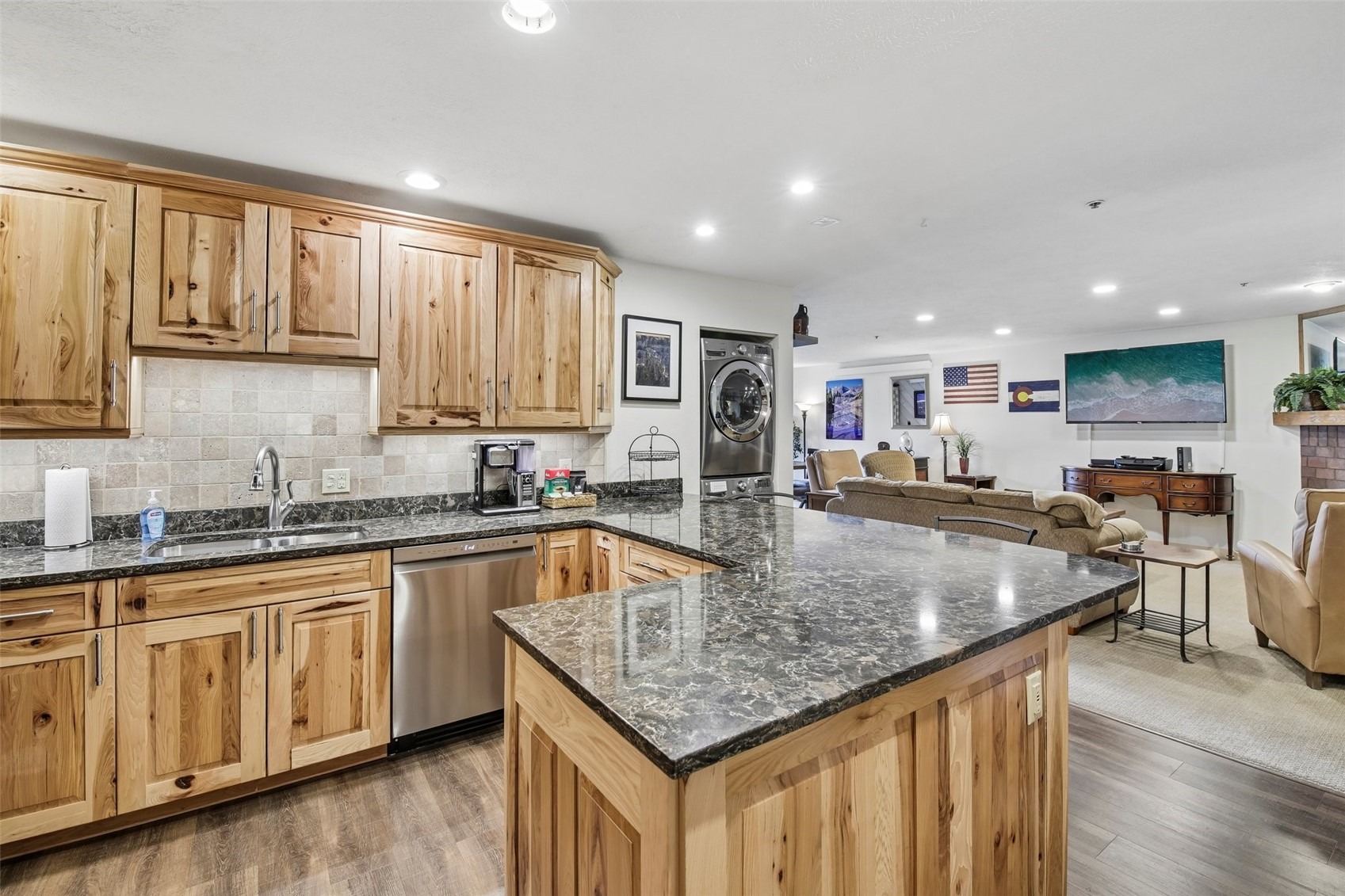 305 S Park Avenue 303
