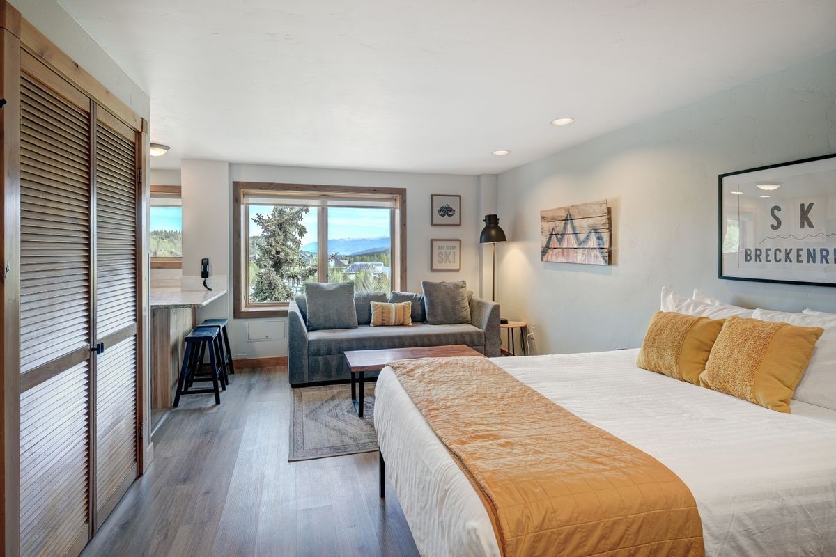 535 S Park Avenue 317