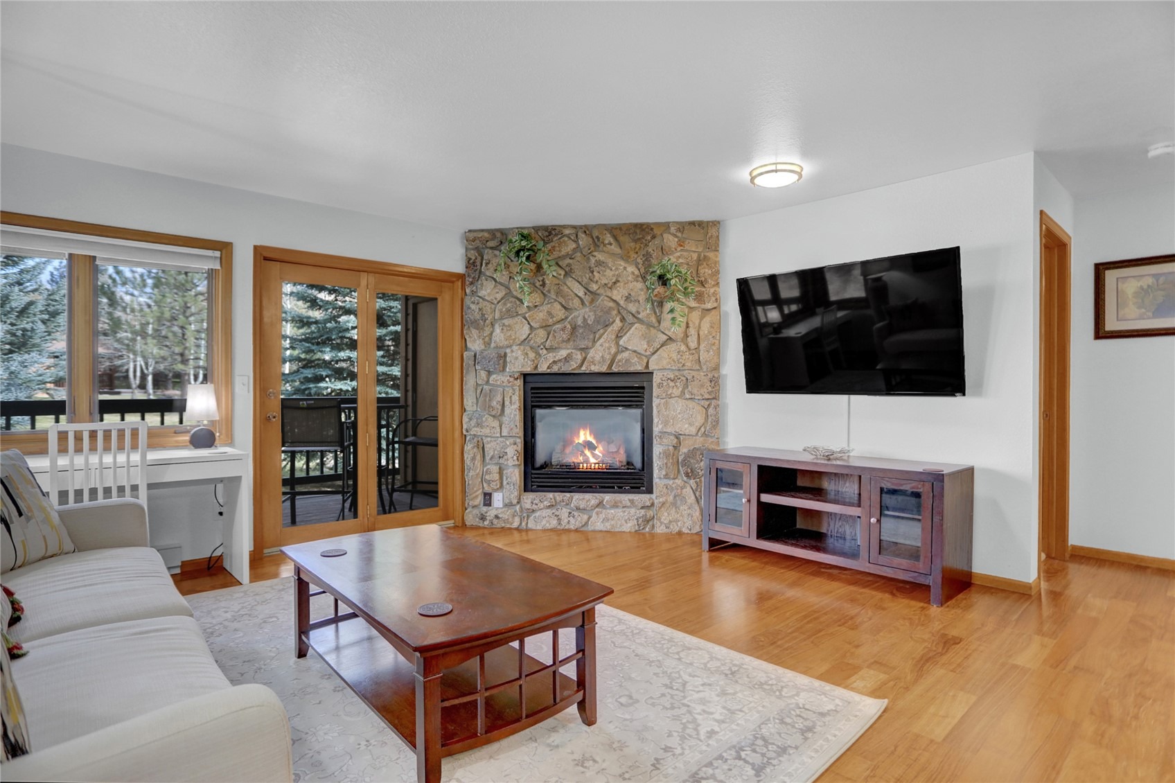 460 Ore House Plaza 205