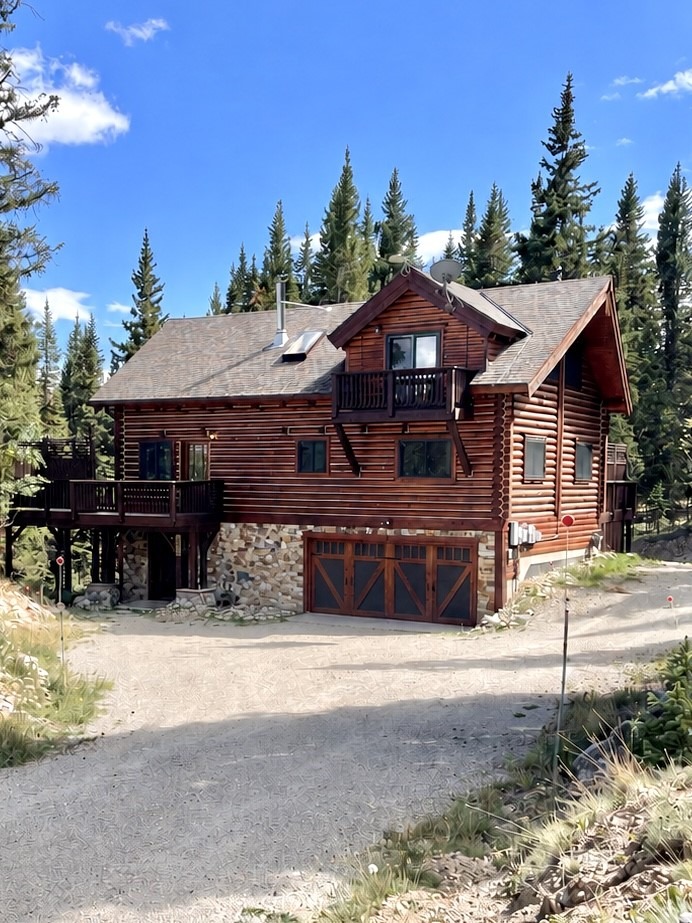 106 Robertson Lane