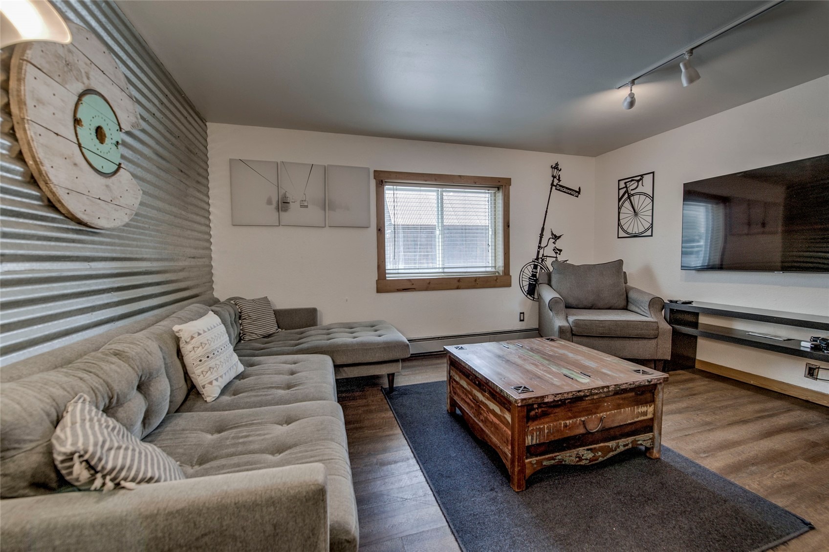 214 S Harris Street 106