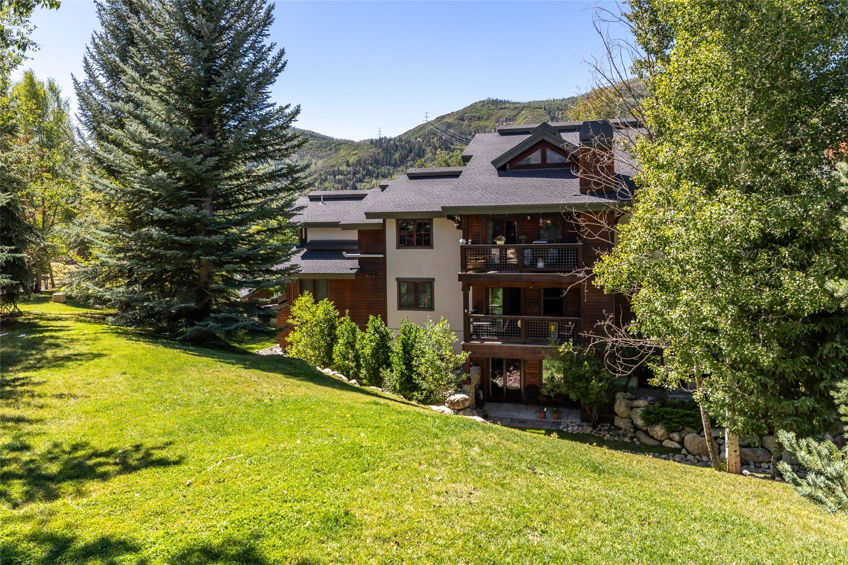 435 Ore House Plaza 205
