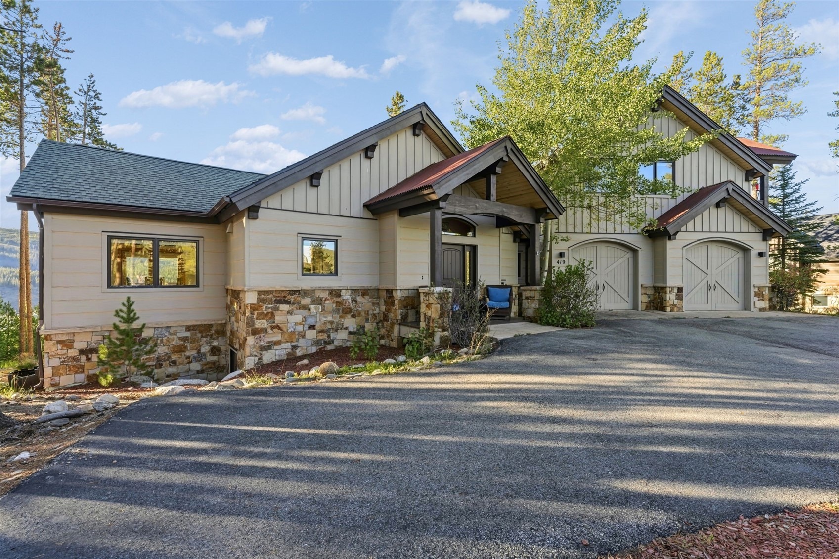 419 Silver Circle