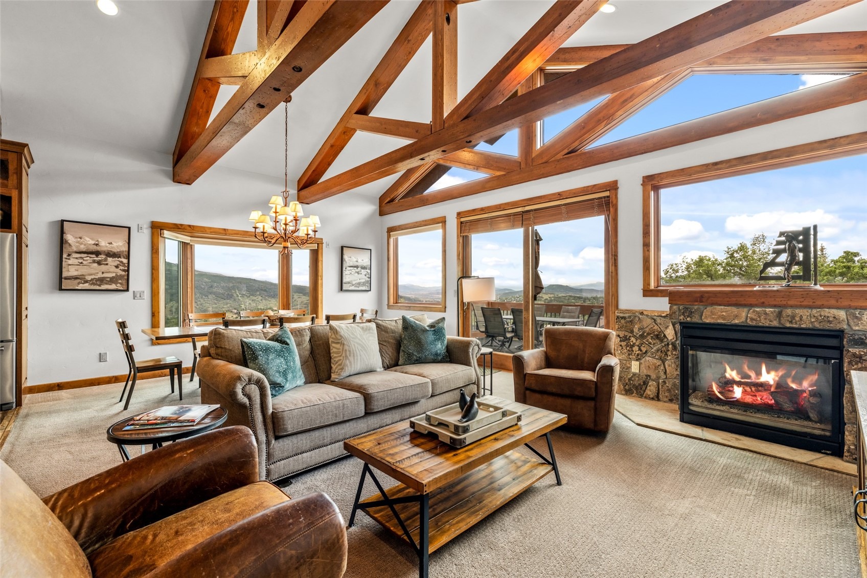 2101 Overlook Lane 101
